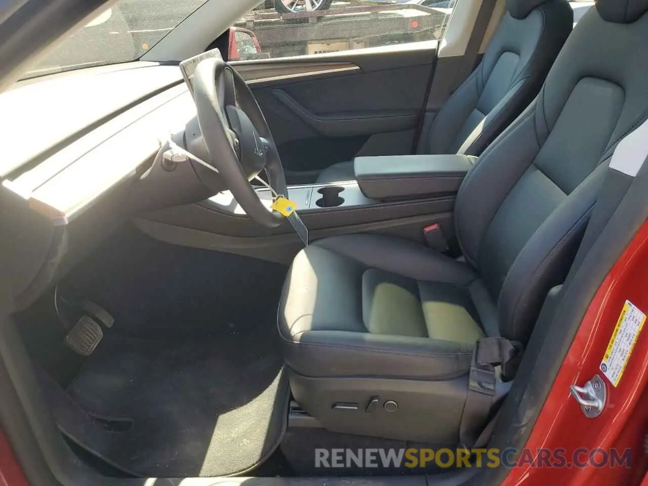 7 Photograph of a damaged car 7SAYGDEE6PA186066 TESLA MODEL Y 2023