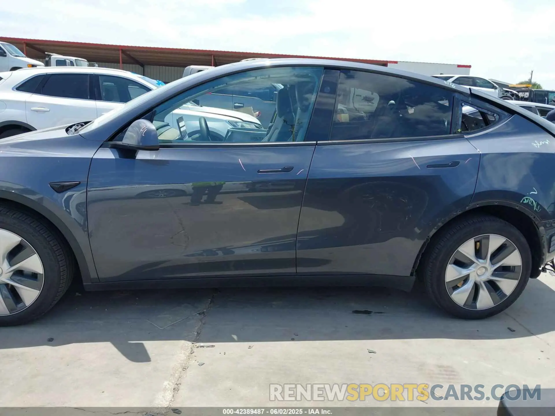 13 Фотография поврежденного автомобиля 7SAYGDEE6PA196760 TESLA MODEL Y 2023