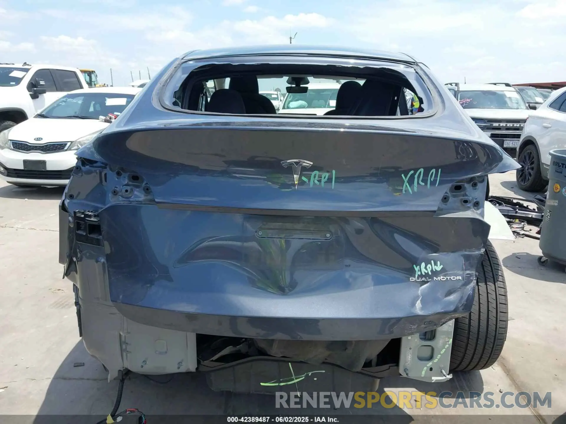 15 Фотография поврежденного автомобиля 7SAYGDEE6PA196760 TESLA MODEL Y 2023