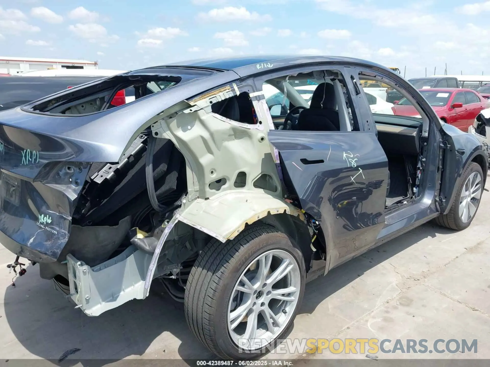6 Фотография поврежденного автомобиля 7SAYGDEE6PA196760 TESLA MODEL Y 2023