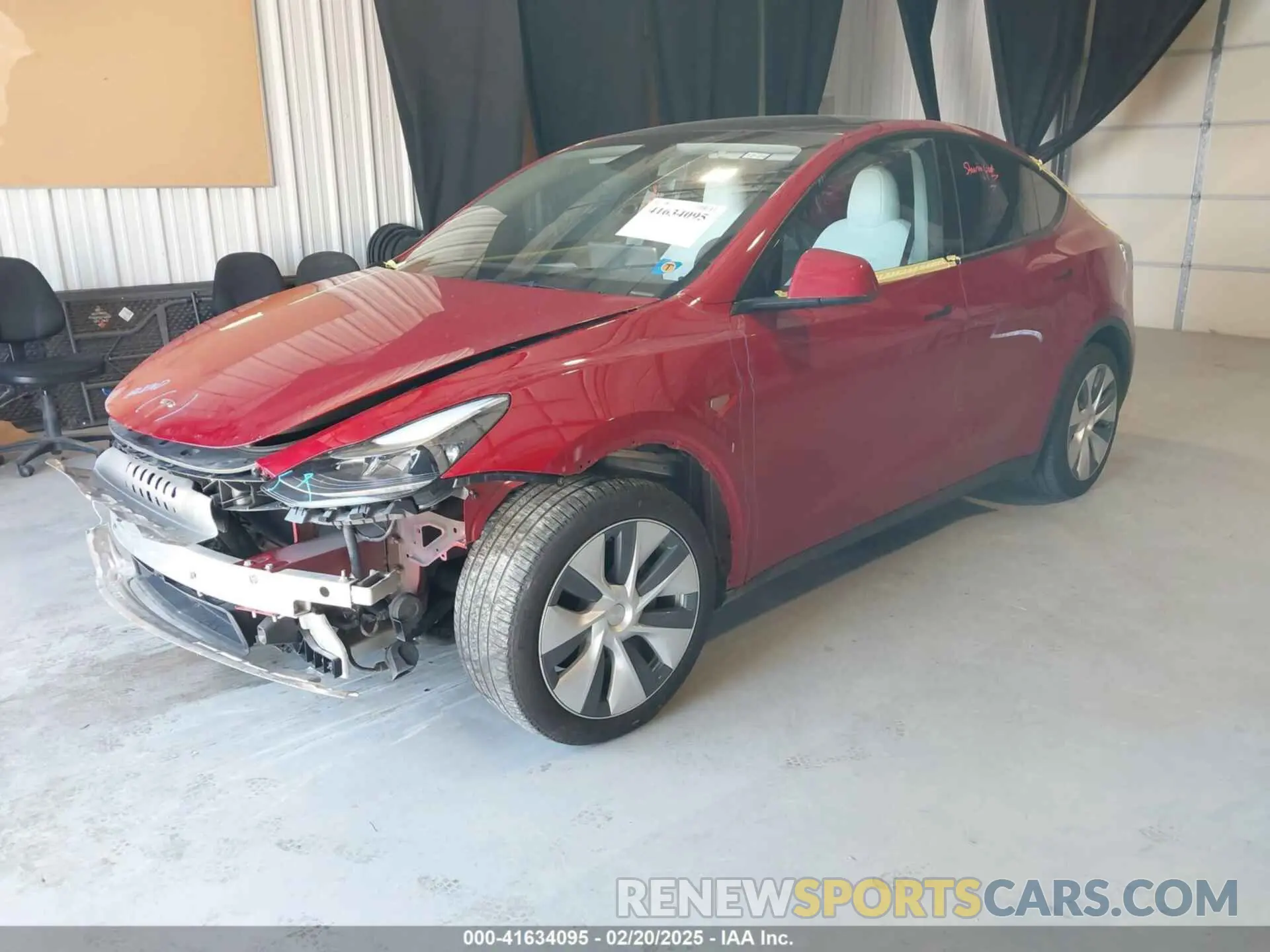 2 Photograph of a damaged car 7SAYGDEE6PA205294 TESLA MODEL Y 2023