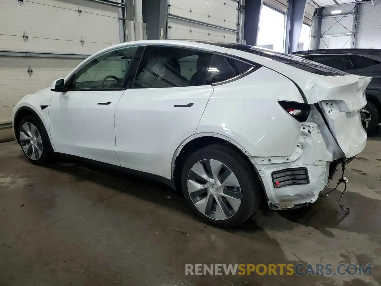 2 Photograph of a damaged car 7SAYGDEE6PF599379 TESLA MODEL Y 2023