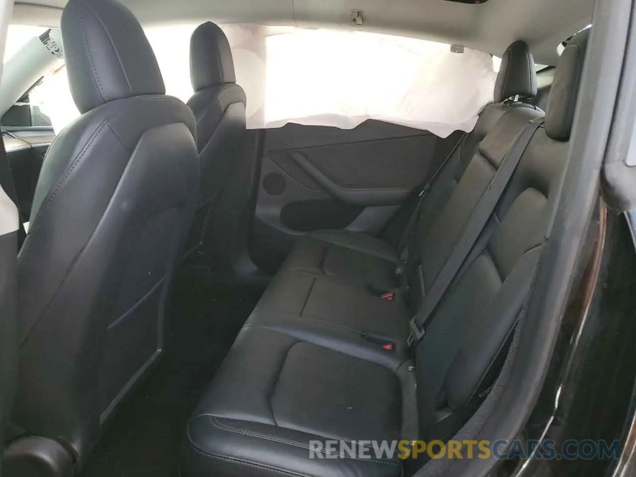 10 Photograph of a damaged car 7SAYGDEE6PF622725 TESLA MODEL Y 2023