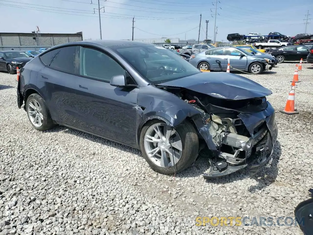 4 Photograph of a damaged car 7SAYGDEE6PF646295 TESLA MODEL Y 2023