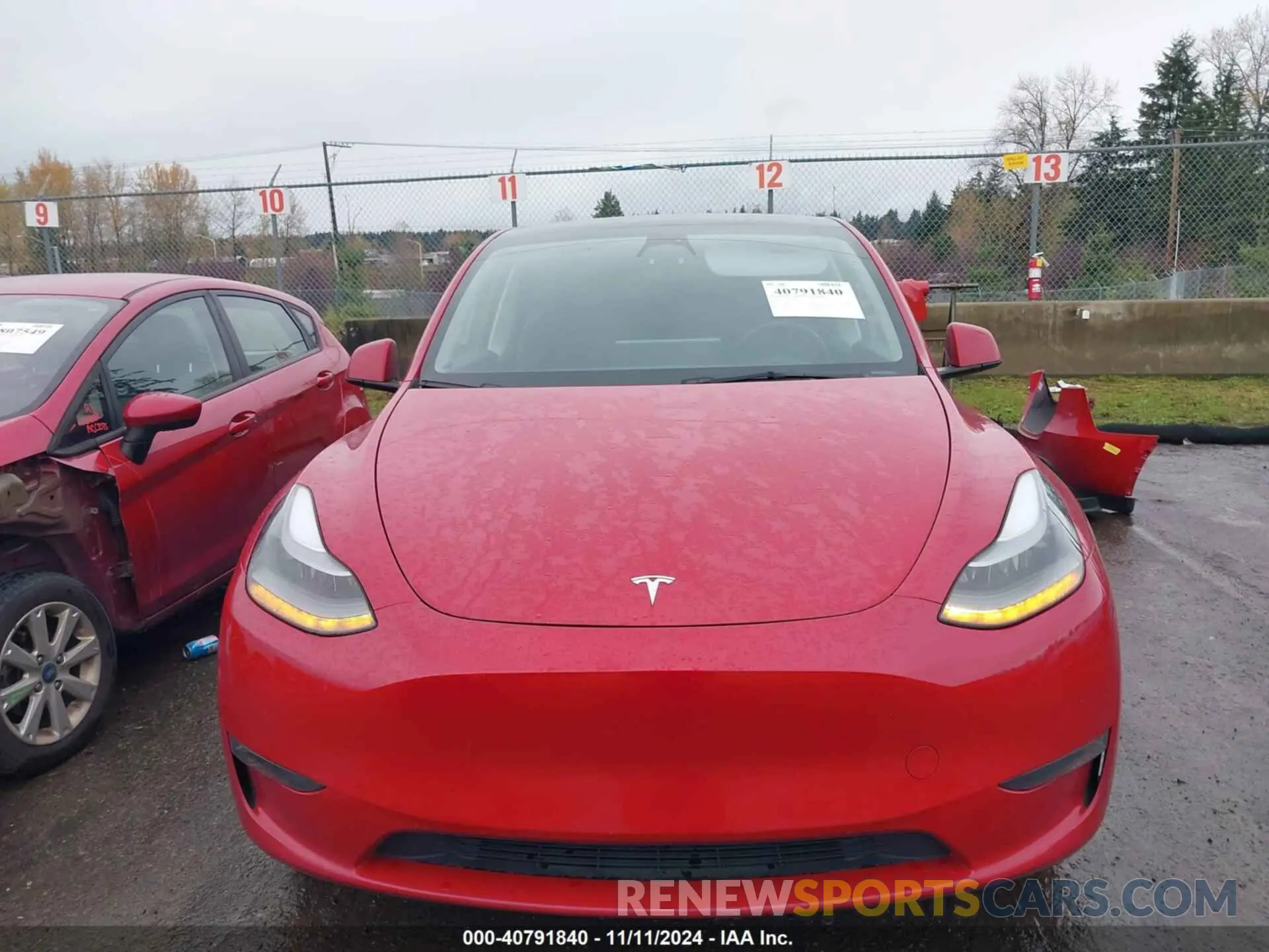 13 Photograph of a damaged car 7SAYGDEE6PF648872 TESLA MODEL Y 2023
