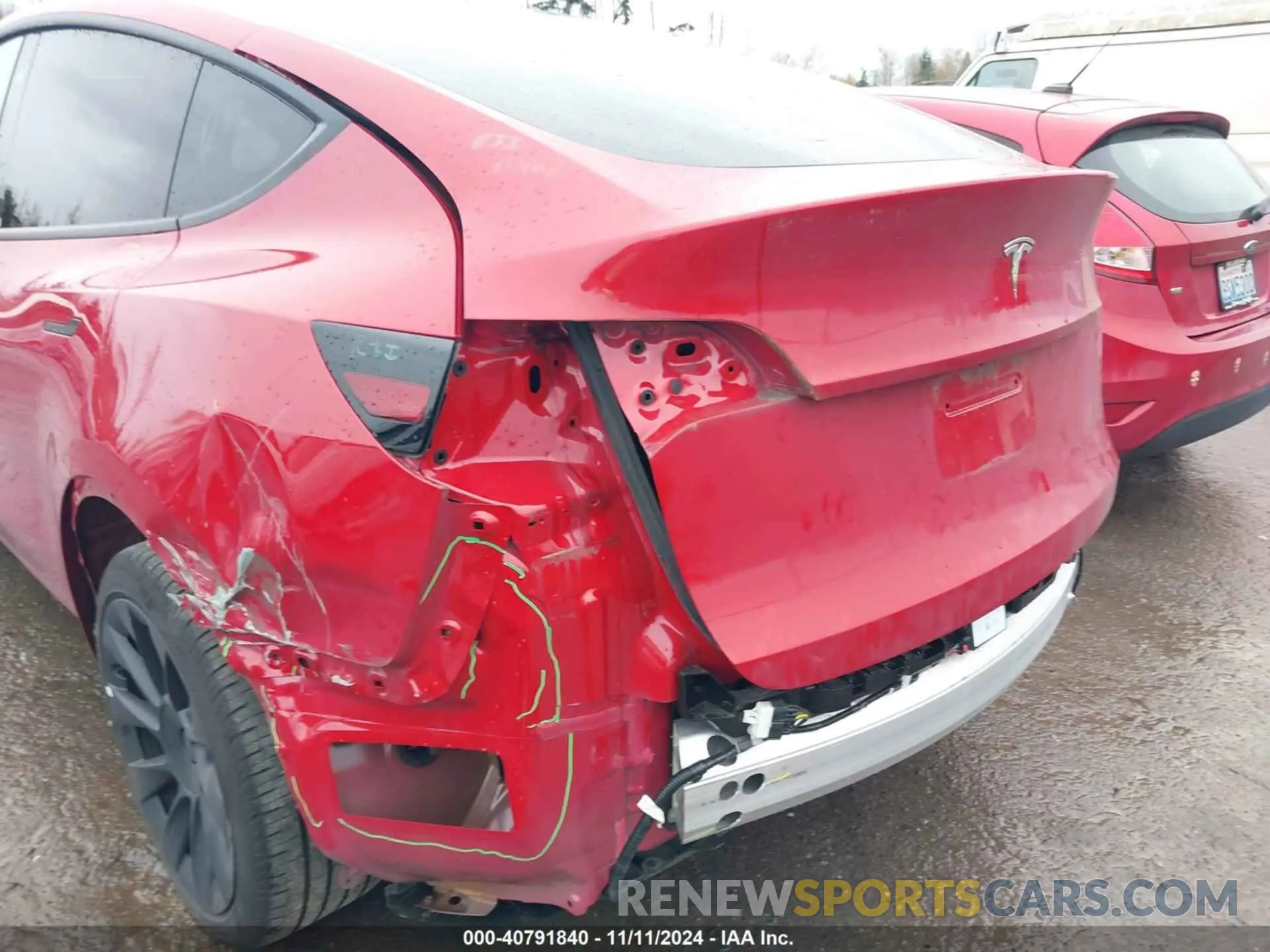 6 Photograph of a damaged car 7SAYGDEE6PF648872 TESLA MODEL Y 2023