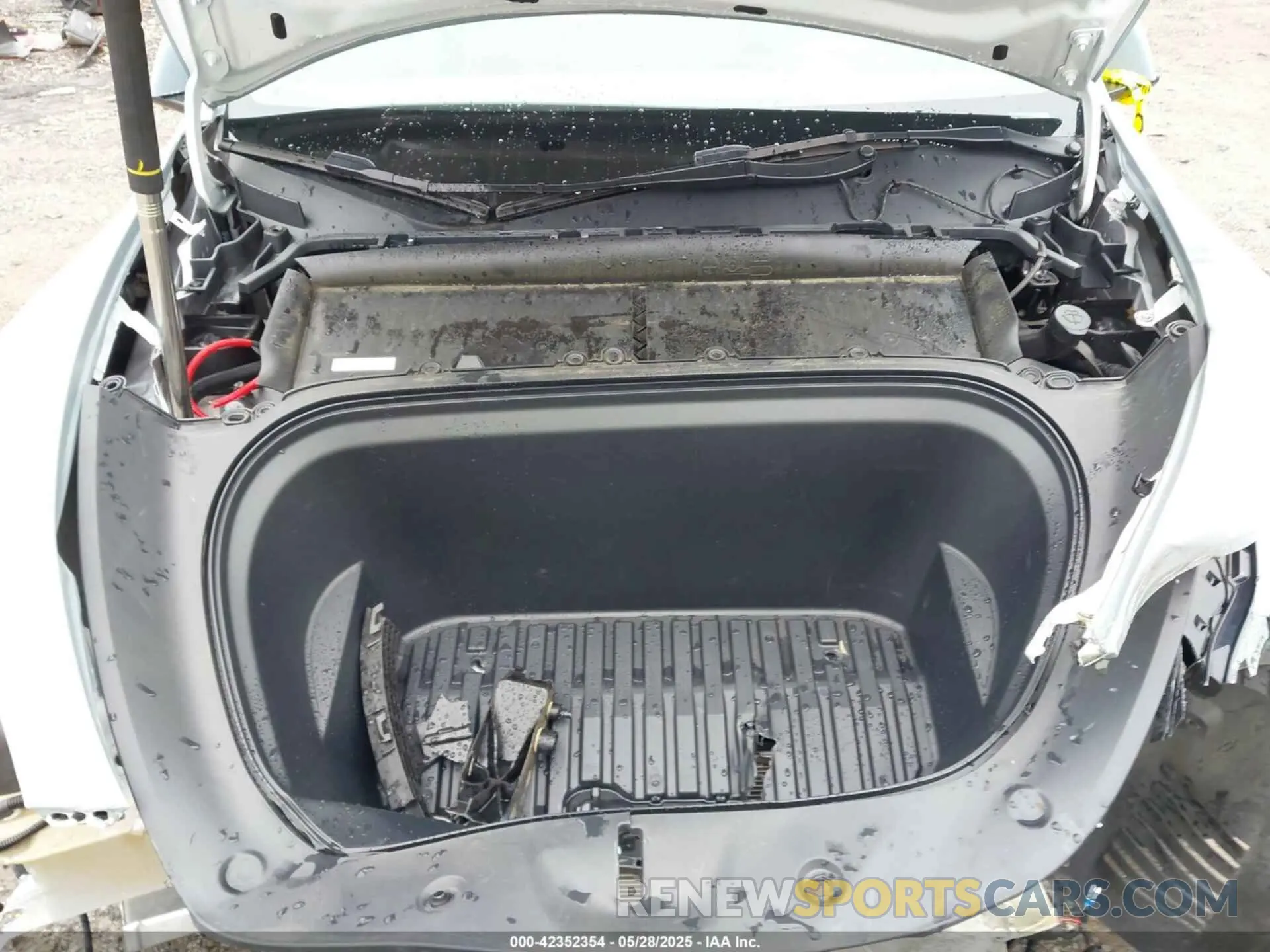 10 Фотография поврежденного автомобиля 7SAYGDEE6PF685422 TESLA MODEL Y 2023