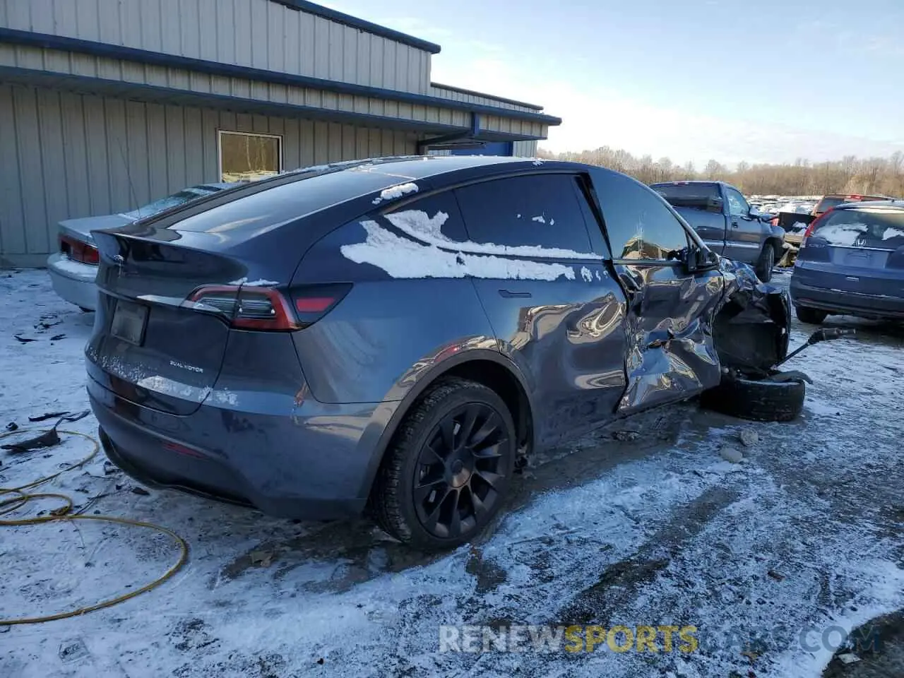3 Photograph of a damaged car 7SAYGDEE6PF752570 TESLA MODEL Y 2023