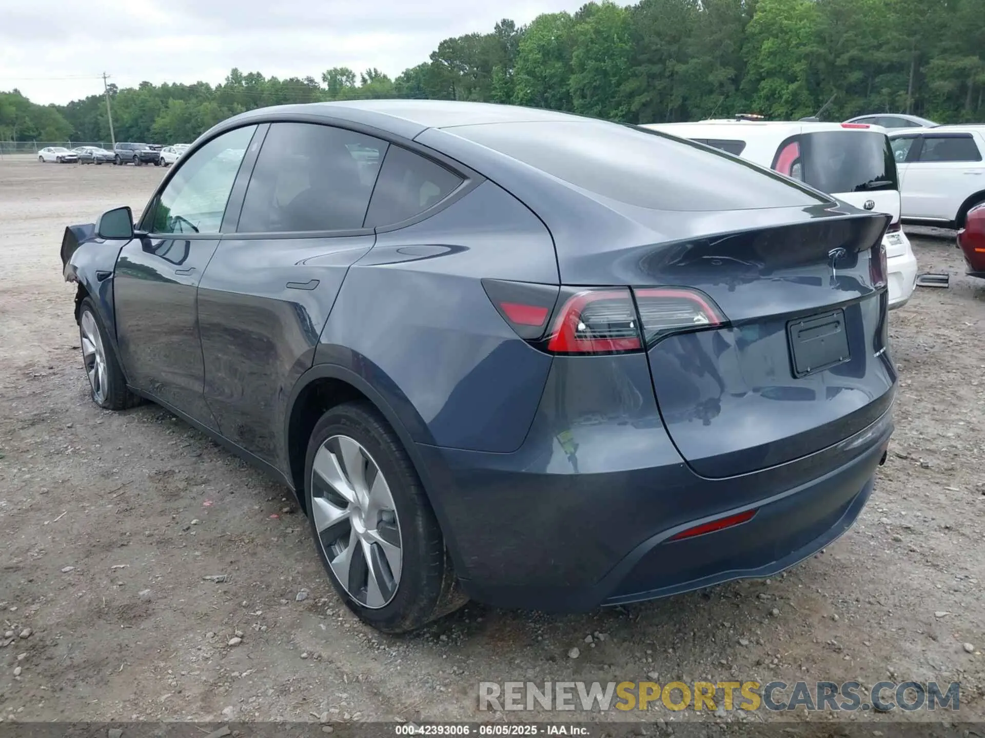 3 Photograph of a damaged car 7SAYGDEE6PF764511 TESLA MODEL Y 2023