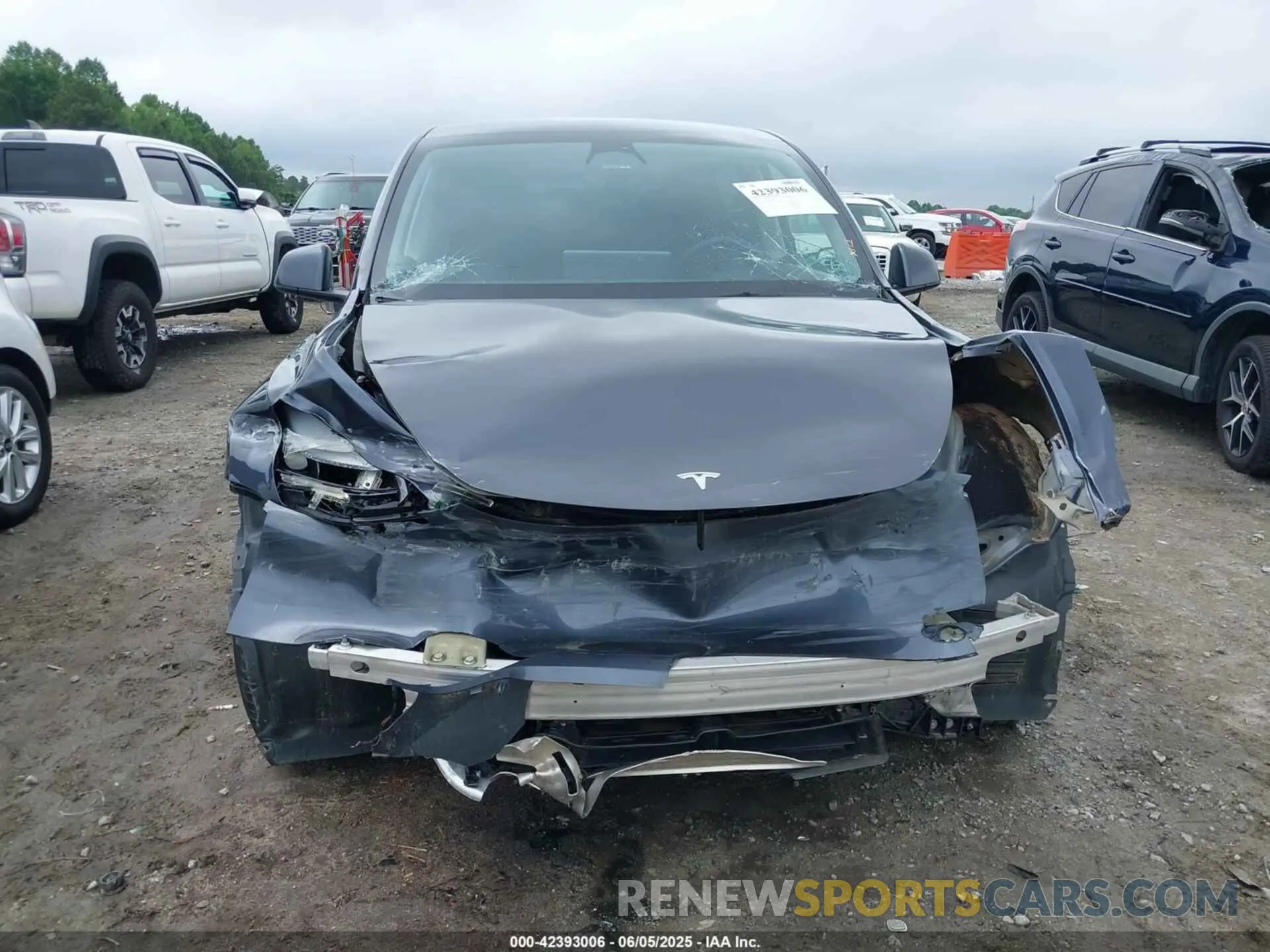 6 Photograph of a damaged car 7SAYGDEE6PF764511 TESLA MODEL Y 2023