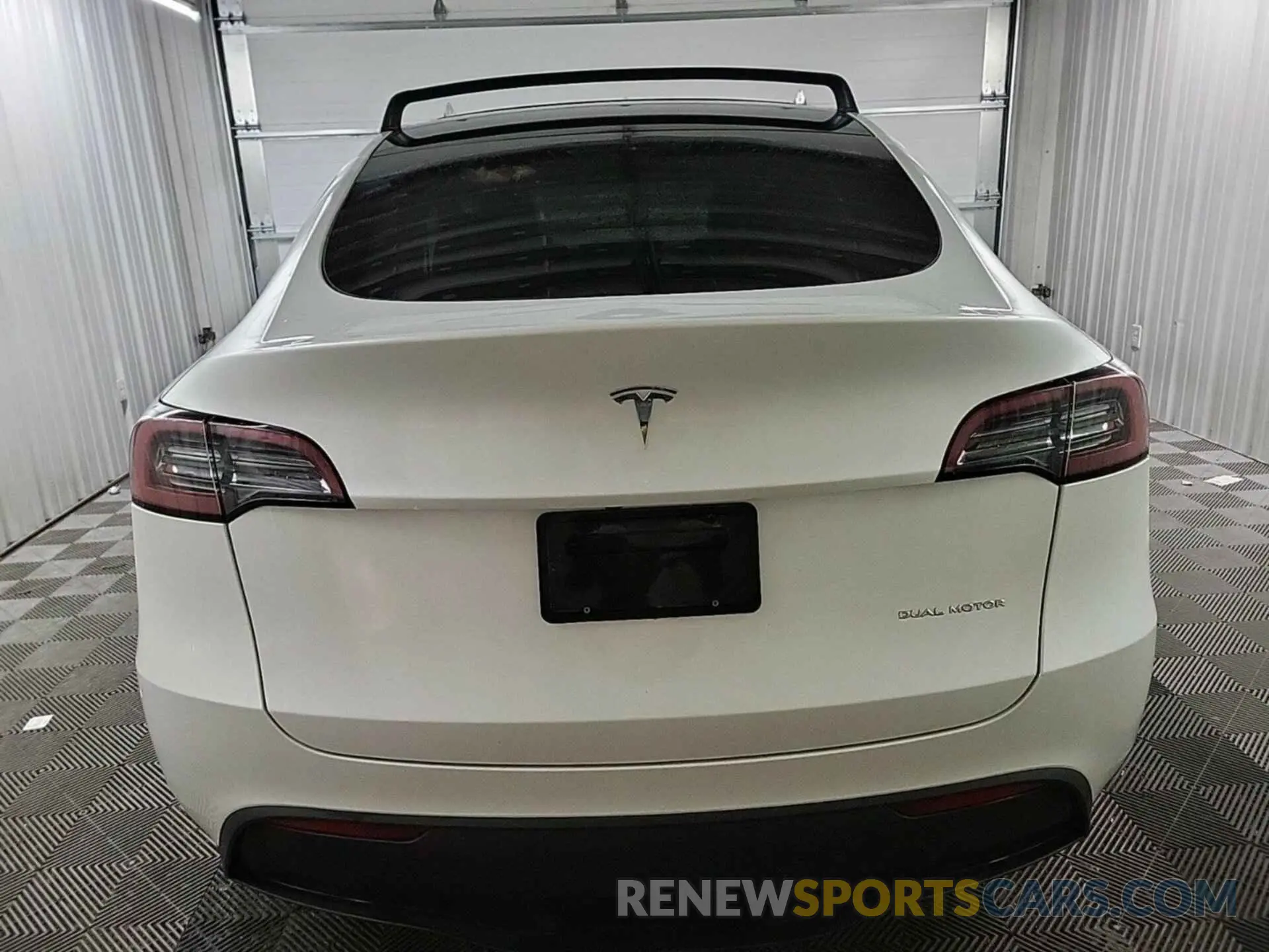 8 Photograph of a damaged car 7SAYGDEE6PF764900 TESLA MODEL Y 2023