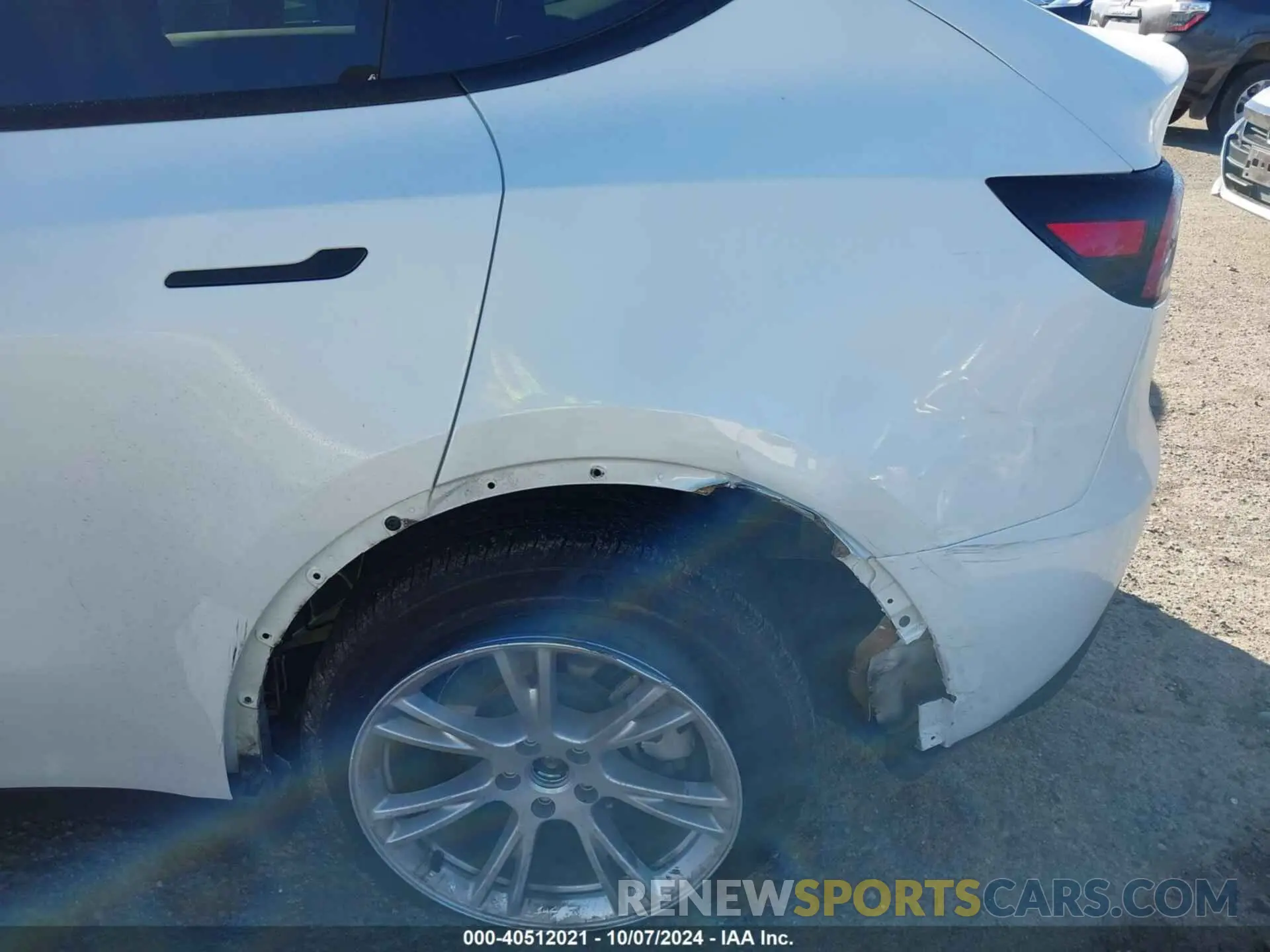 6 Photograph of a damaged car 7SAYGDEE6PF807244 TESLA MODEL Y 2023