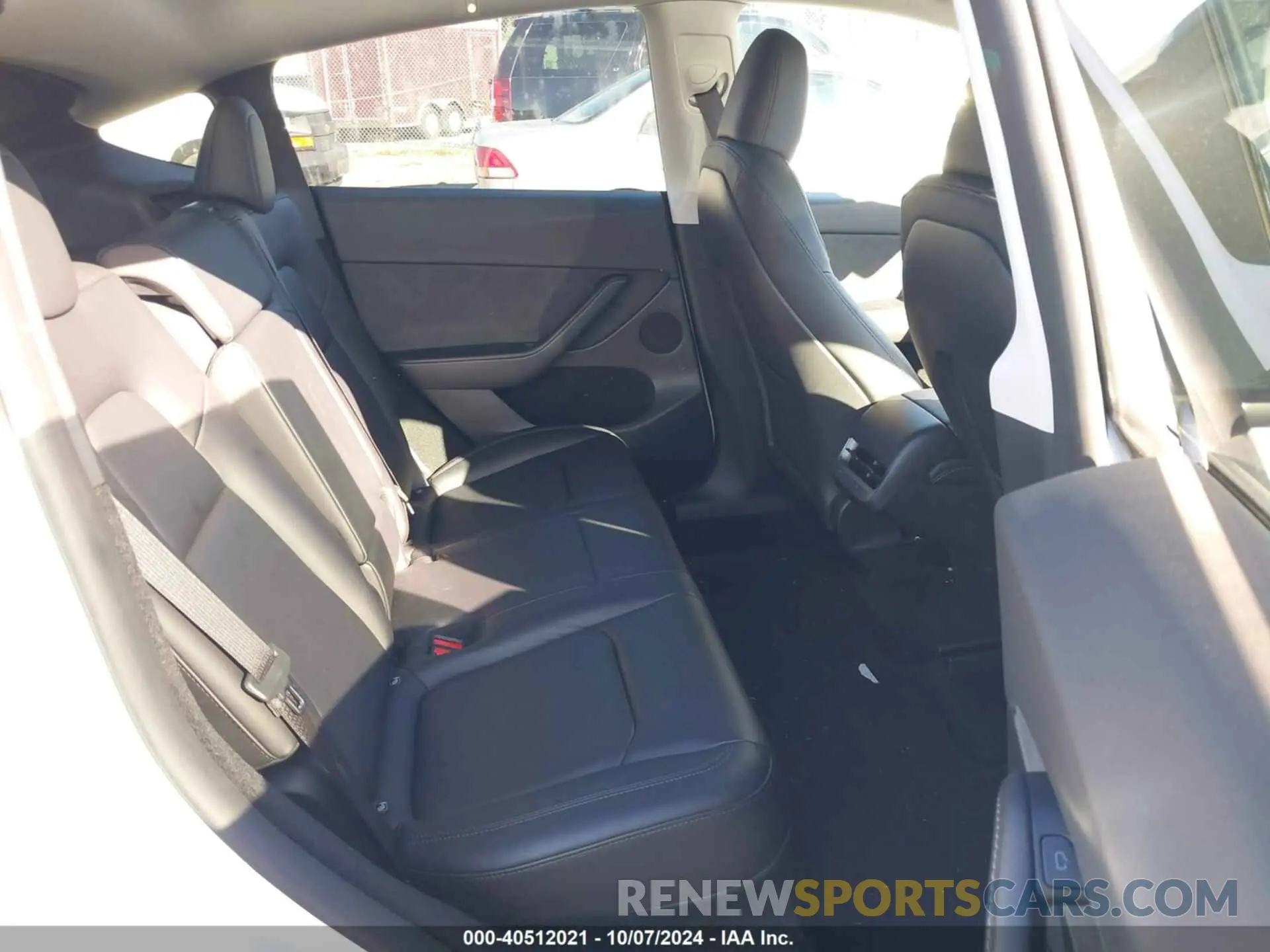 8 Photograph of a damaged car 7SAYGDEE6PF807244 TESLA MODEL Y 2023