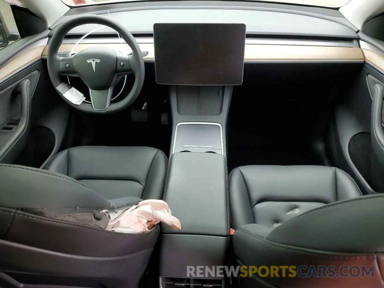 8 Photograph of a damaged car 7SAYGDEE6PF842933 TESLA MODEL Y 2023