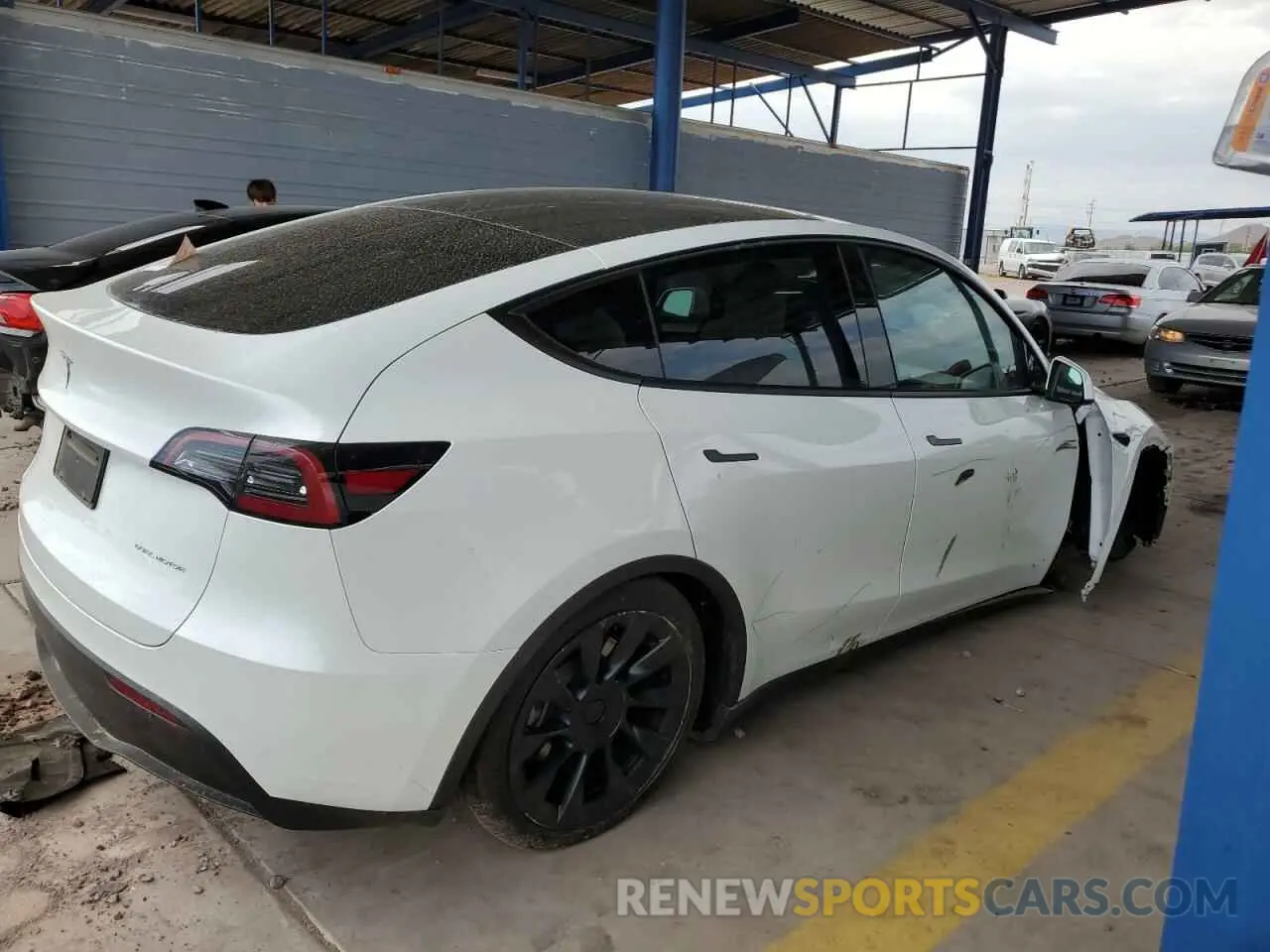 3 Фотография поврежденного автомобиля 7SAYGDEE6PF858274 TESLA MODEL Y 2023