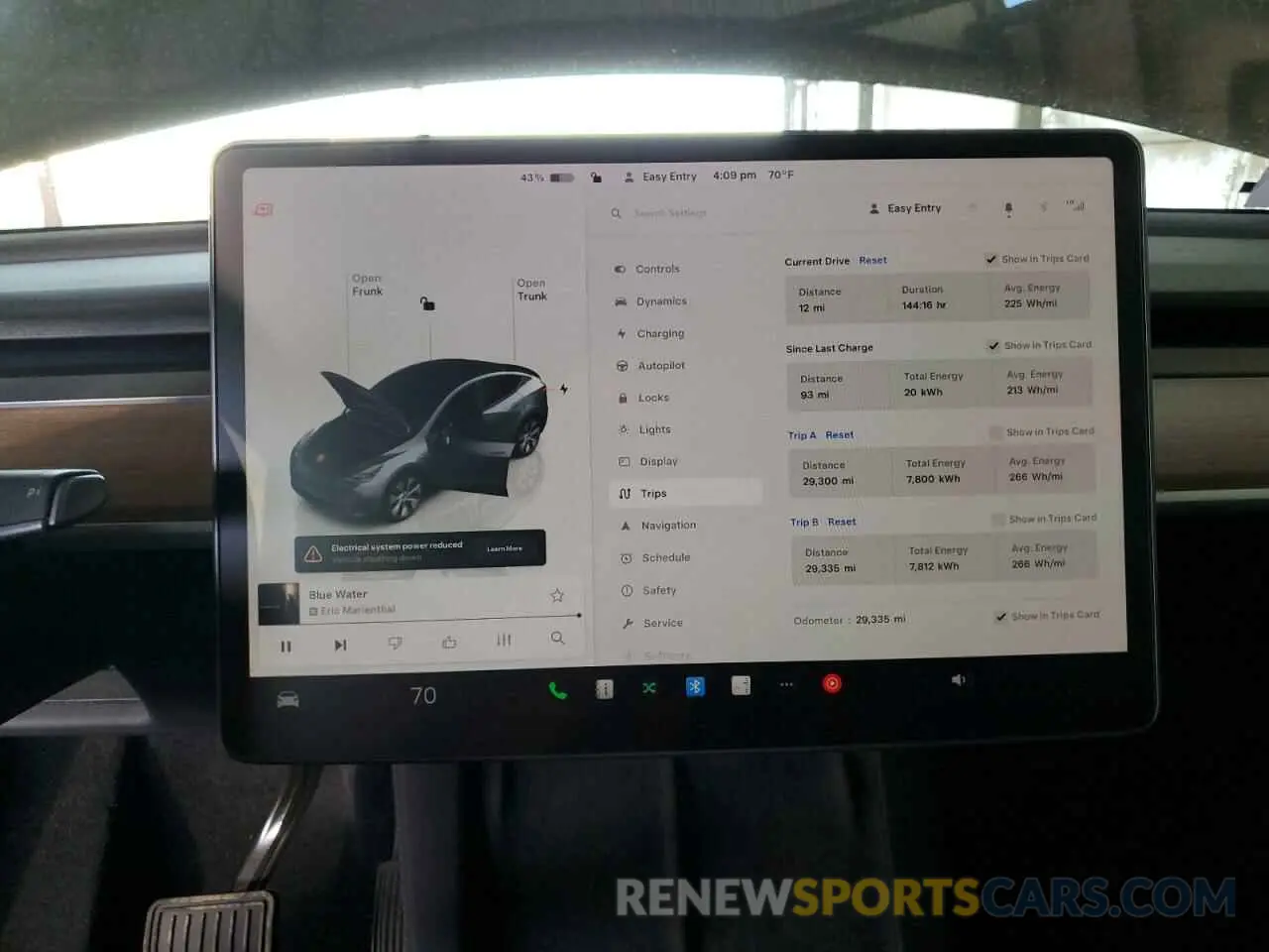 9 Photograph of a damaged car 7SAYGDEE6PF882588 TESLA MODEL Y 2023