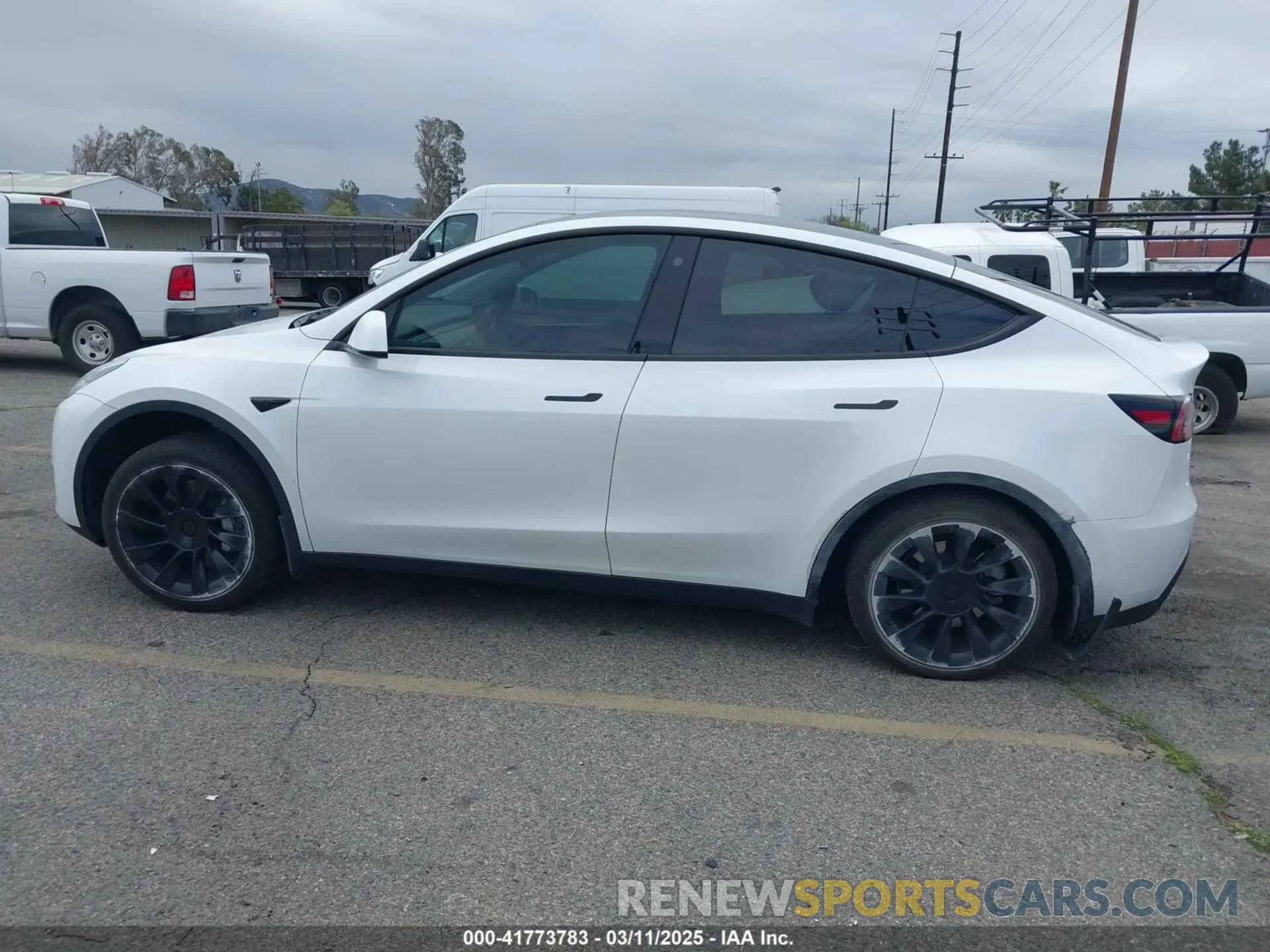 14 Фотография поврежденного автомобиля 7SAYGDEE7PA023295 TESLA MODEL Y 2023