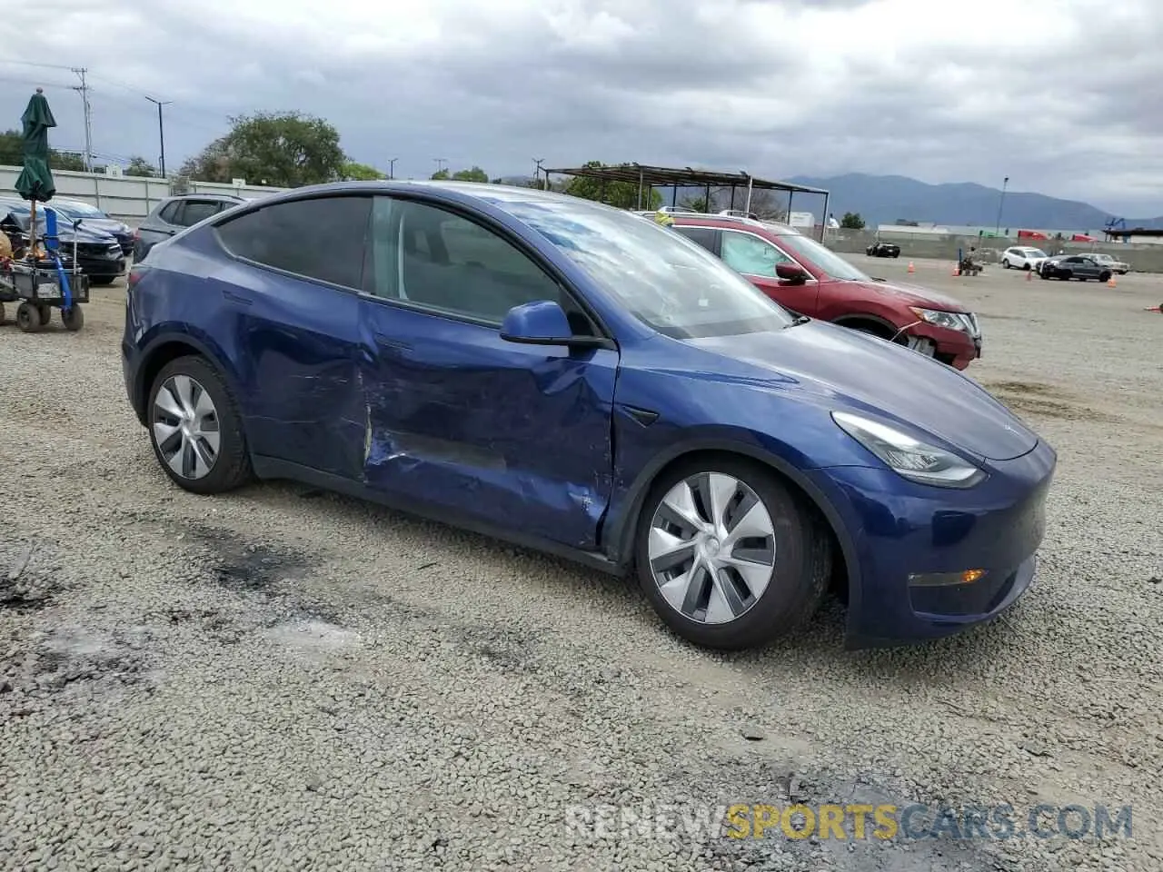 4 Фотография поврежденного автомобиля 7SAYGDEE7PA028531 TESLA MODEL Y 2023