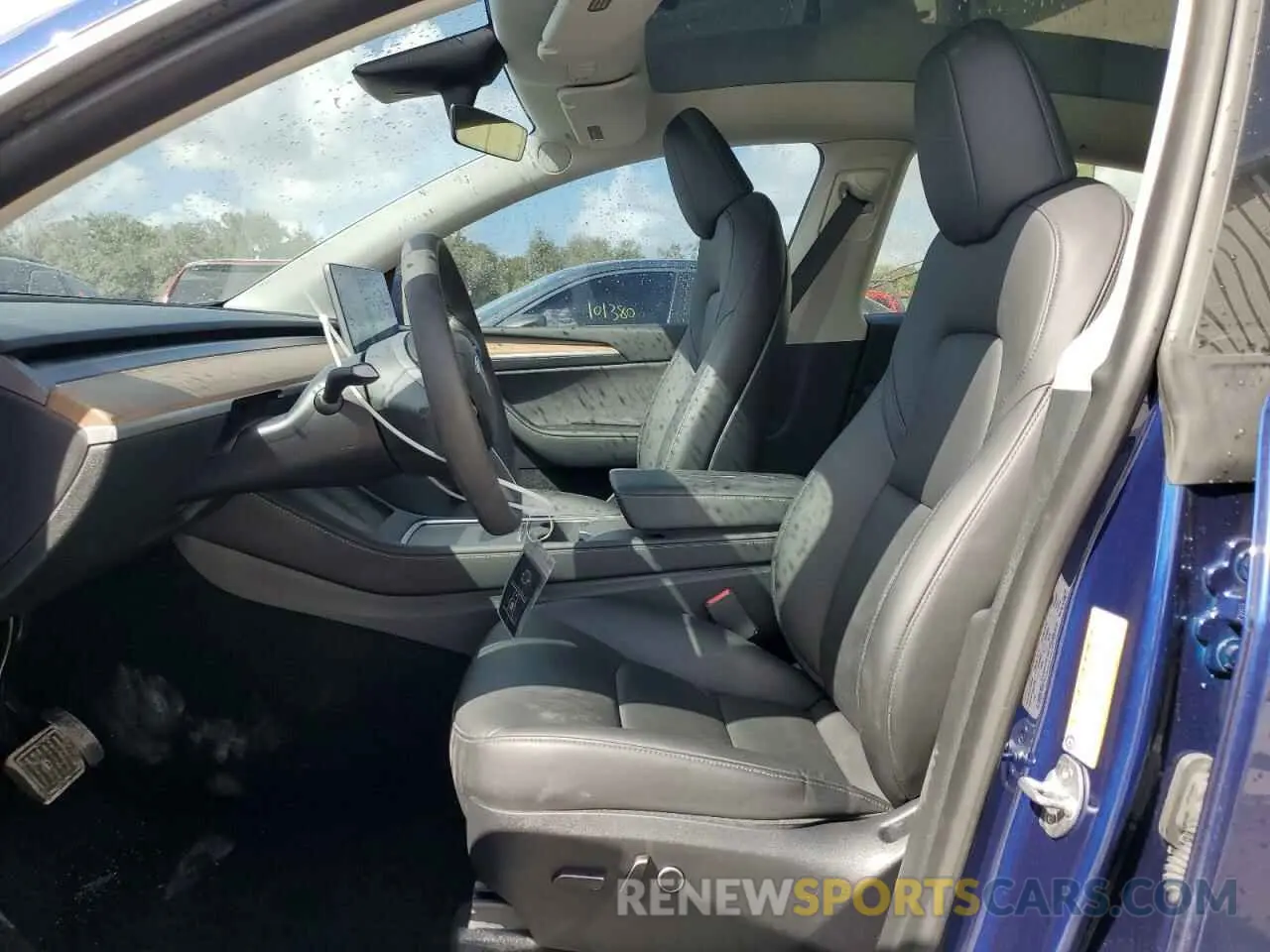 7 Photograph of a damaged car 7SAYGDEE7PA041117 TESLA MODEL Y 2023