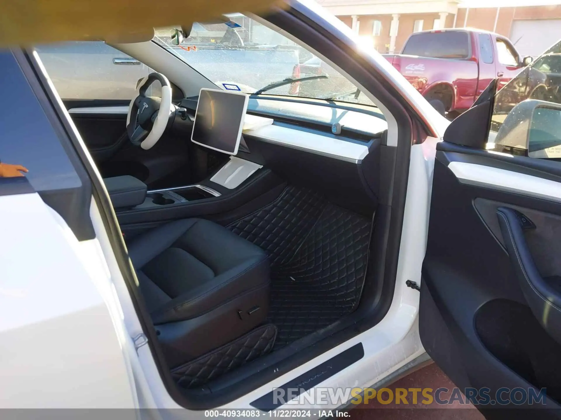 5 Фотография поврежденного автомобиля 7SAYGDEE7PA042008 TESLA MODEL Y 2023