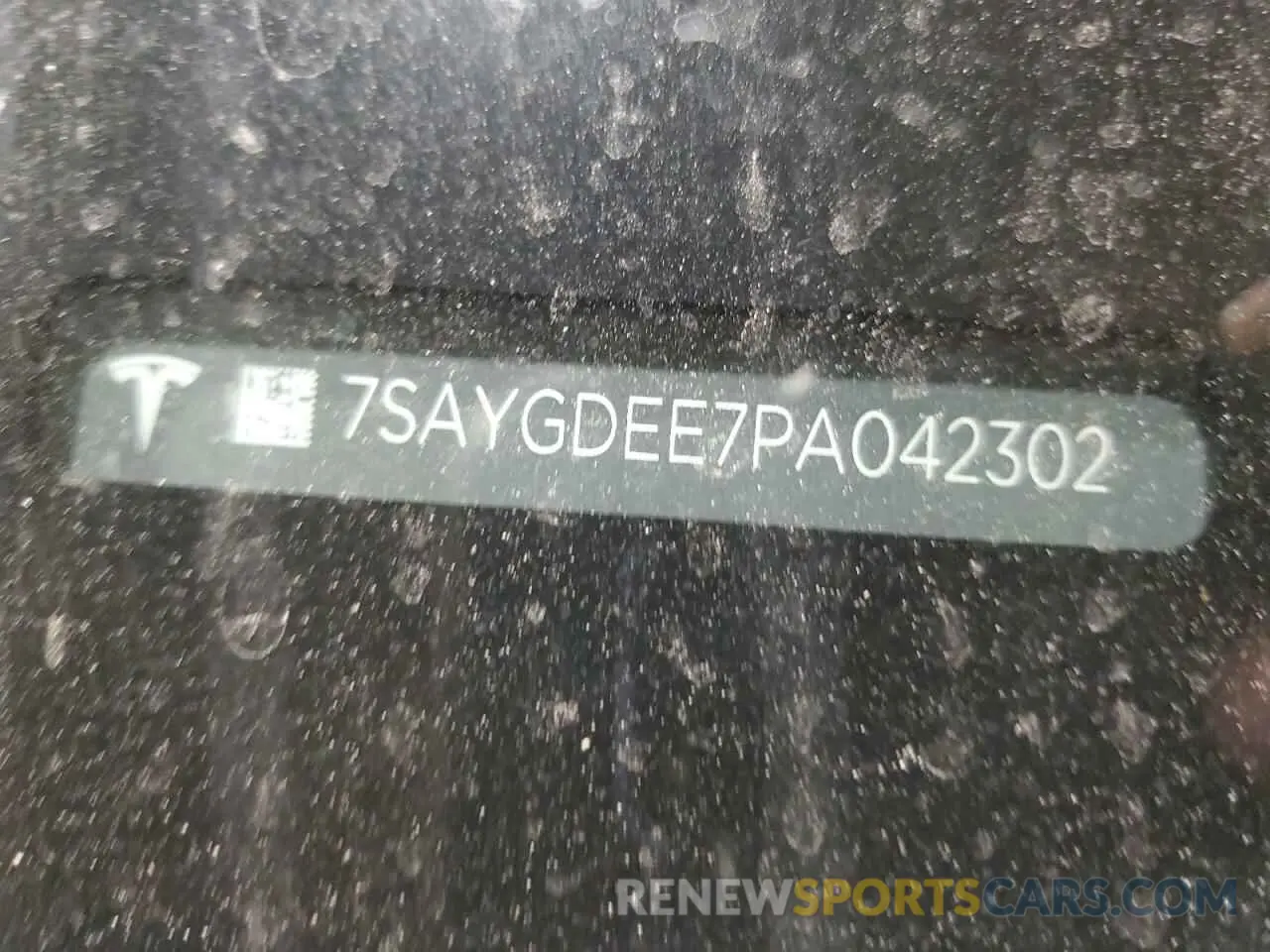 13 Photograph of a damaged car 7SAYGDEE7PA042302 TESLA MODEL Y 2023
