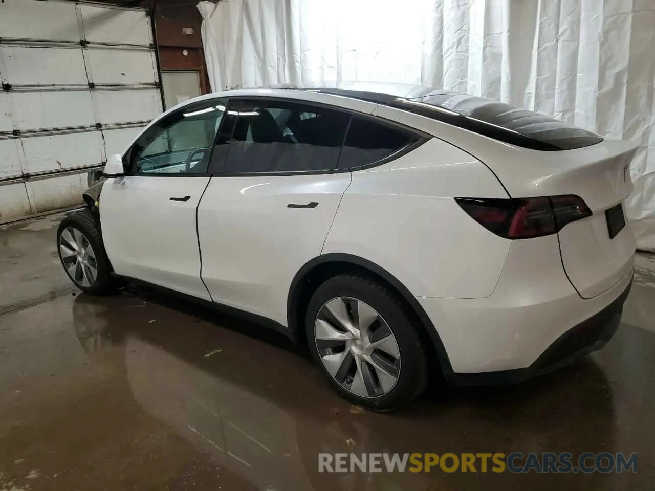 2 Photograph of a damaged car 7SAYGDEE7PA042302 TESLA MODEL Y 2023