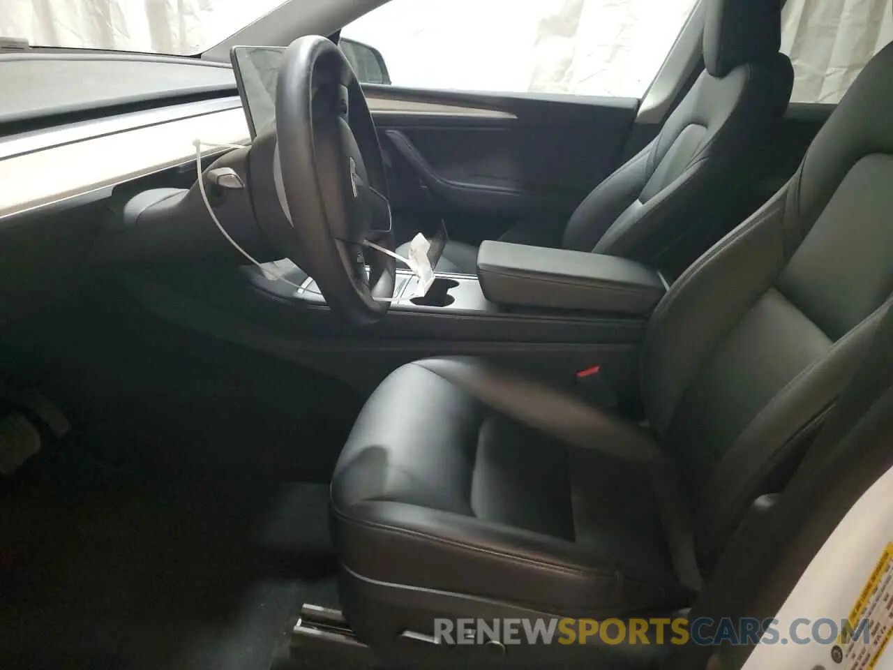 7 Photograph of a damaged car 7SAYGDEE7PA042302 TESLA MODEL Y 2023