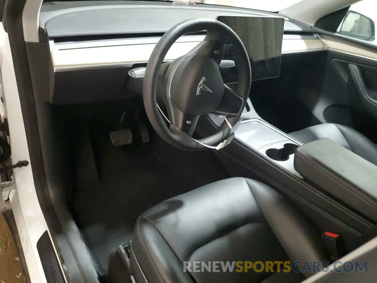 8 Photograph of a damaged car 7SAYGDEE7PA042302 TESLA MODEL Y 2023