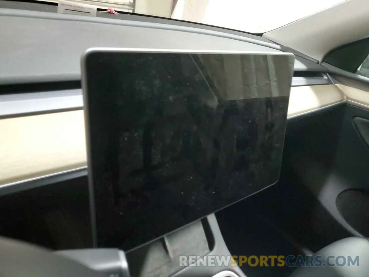 9 Photograph of a damaged car 7SAYGDEE7PA042302 TESLA MODEL Y 2023