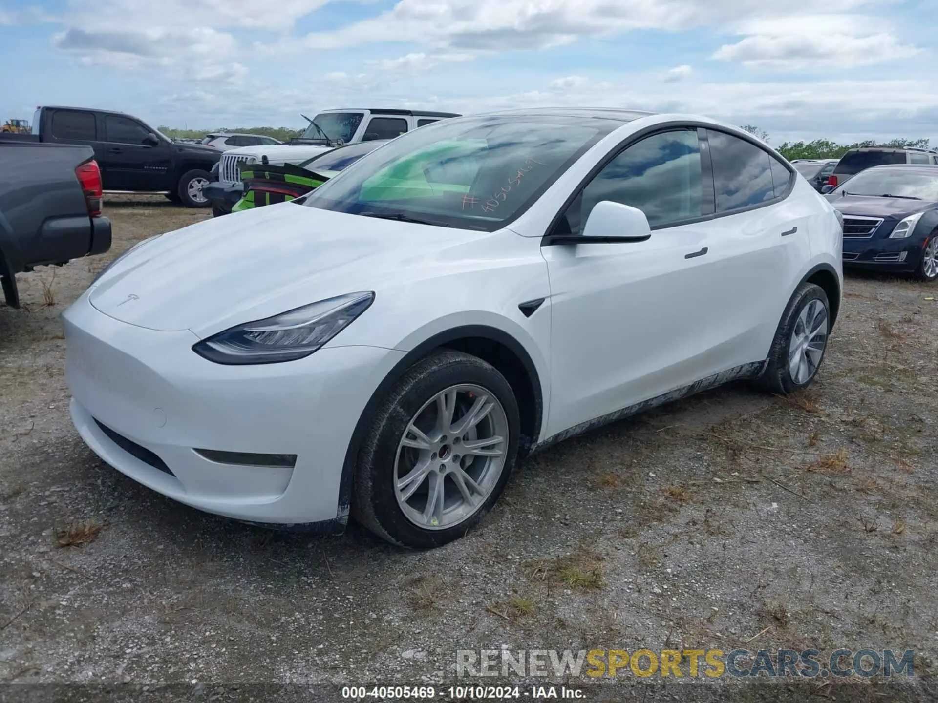 2 Photograph of a damaged car 7SAYGDEE7PA060900 TESLA MODEL Y 2023