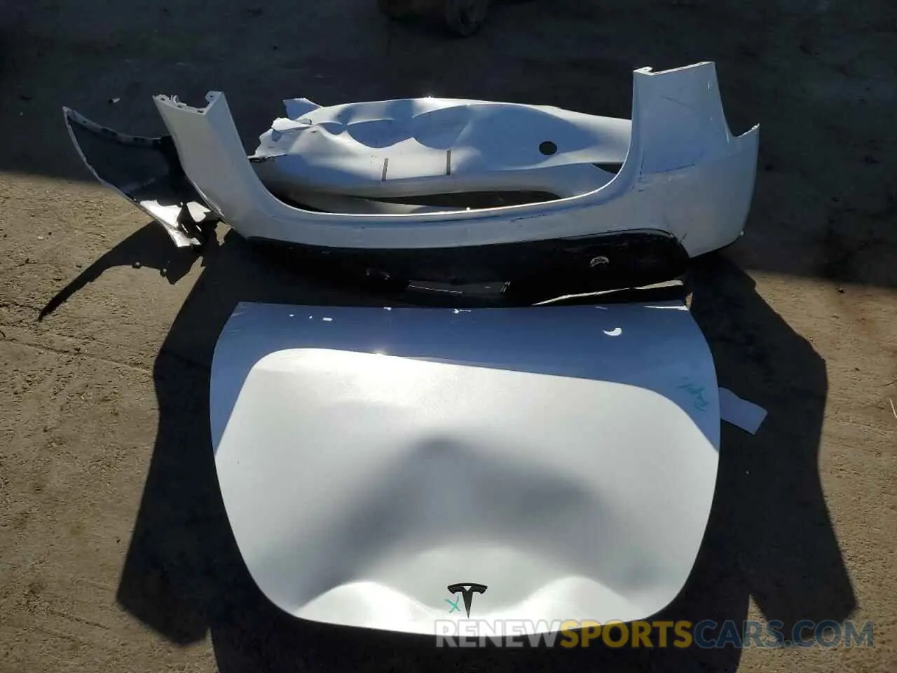 12 Photograph of a damaged car 7SAYGDEE7PA082539 TESLA MODEL Y 2023