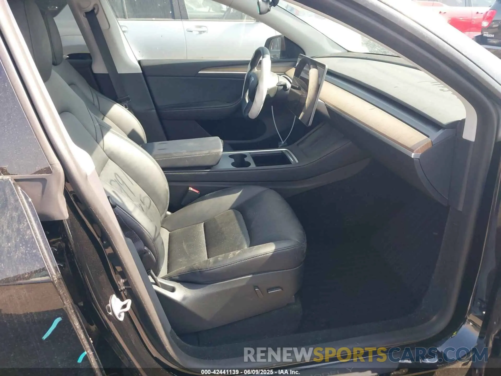 5 Фотография поврежденного автомобиля 7SAYGDEE7PA092326 TESLA MODEL Y 2023