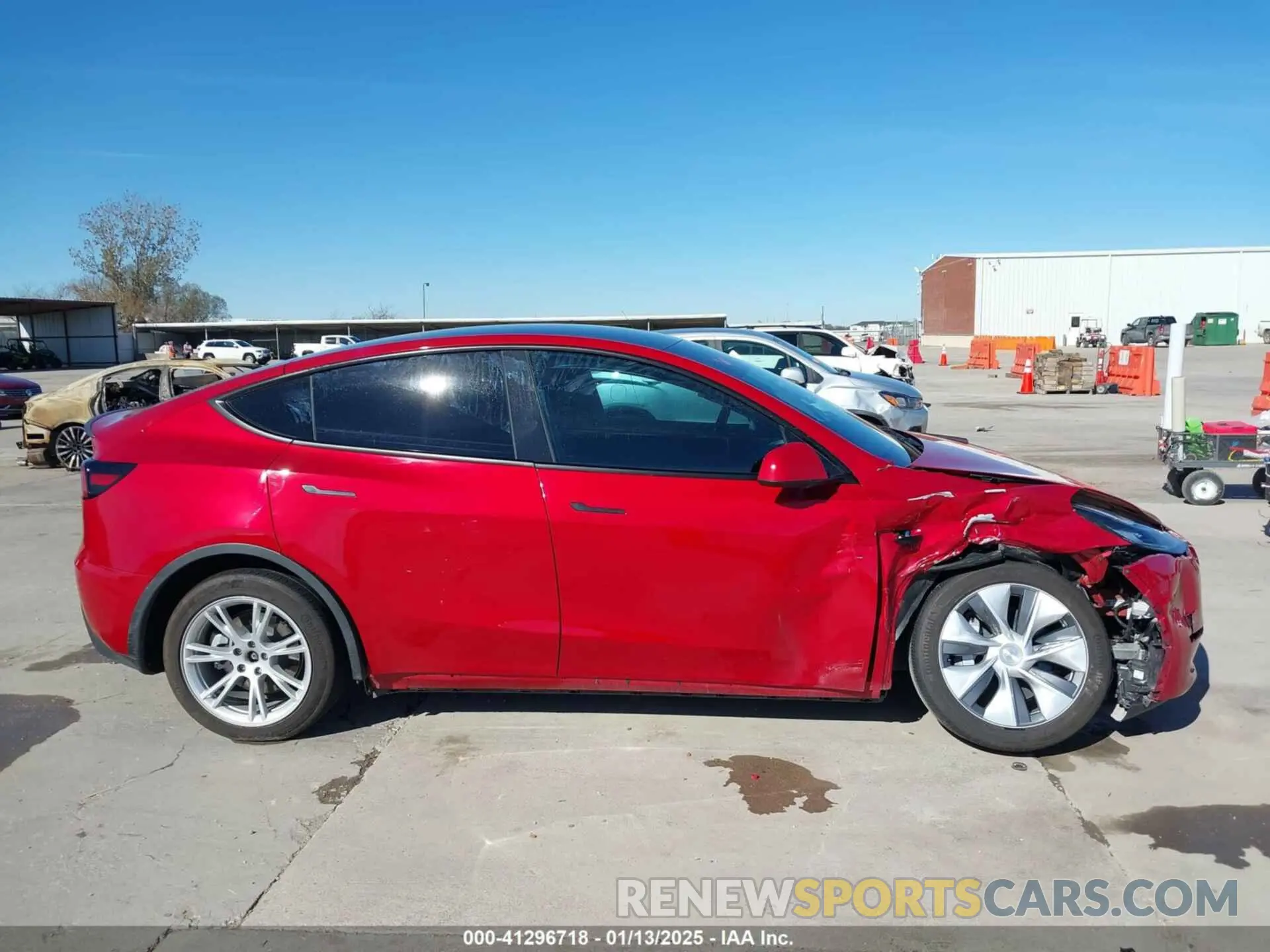 13 Photograph of a damaged car 7SAYGDEE7PA137684 TESLA MODEL Y 2023