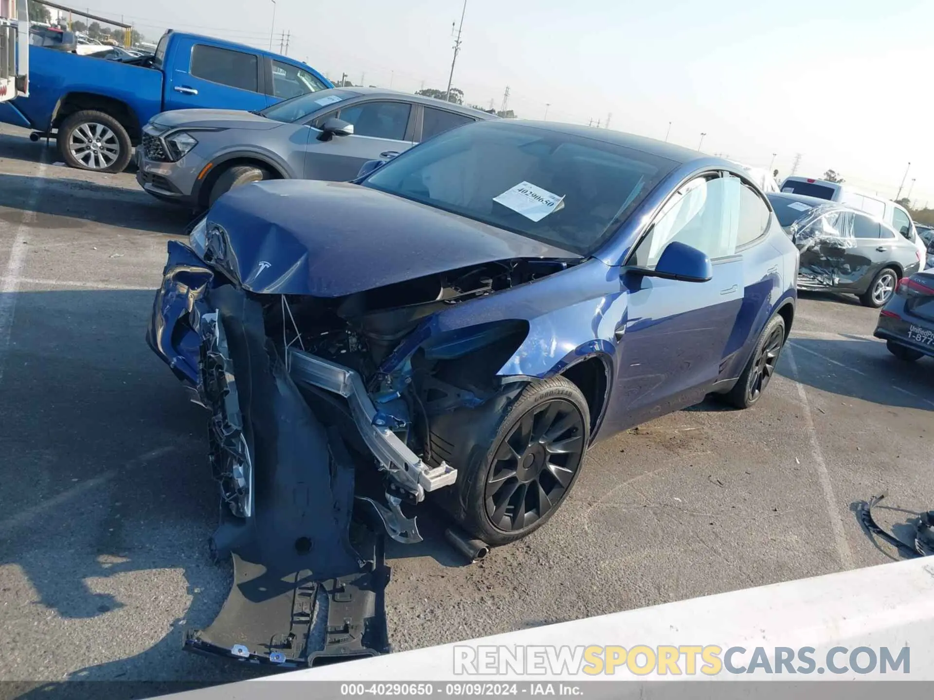 2 Фотография поврежденного автомобиля 7SAYGDEE7PA154713 TESLA MODEL Y 2023
