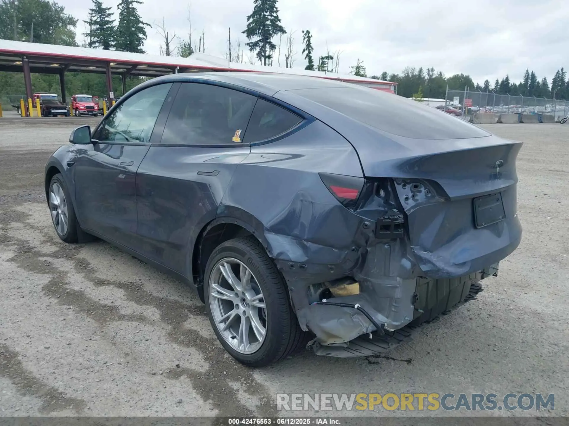 3 Photograph of a damaged car 7SAYGDEE7PA159345 TESLA MODEL Y 2023