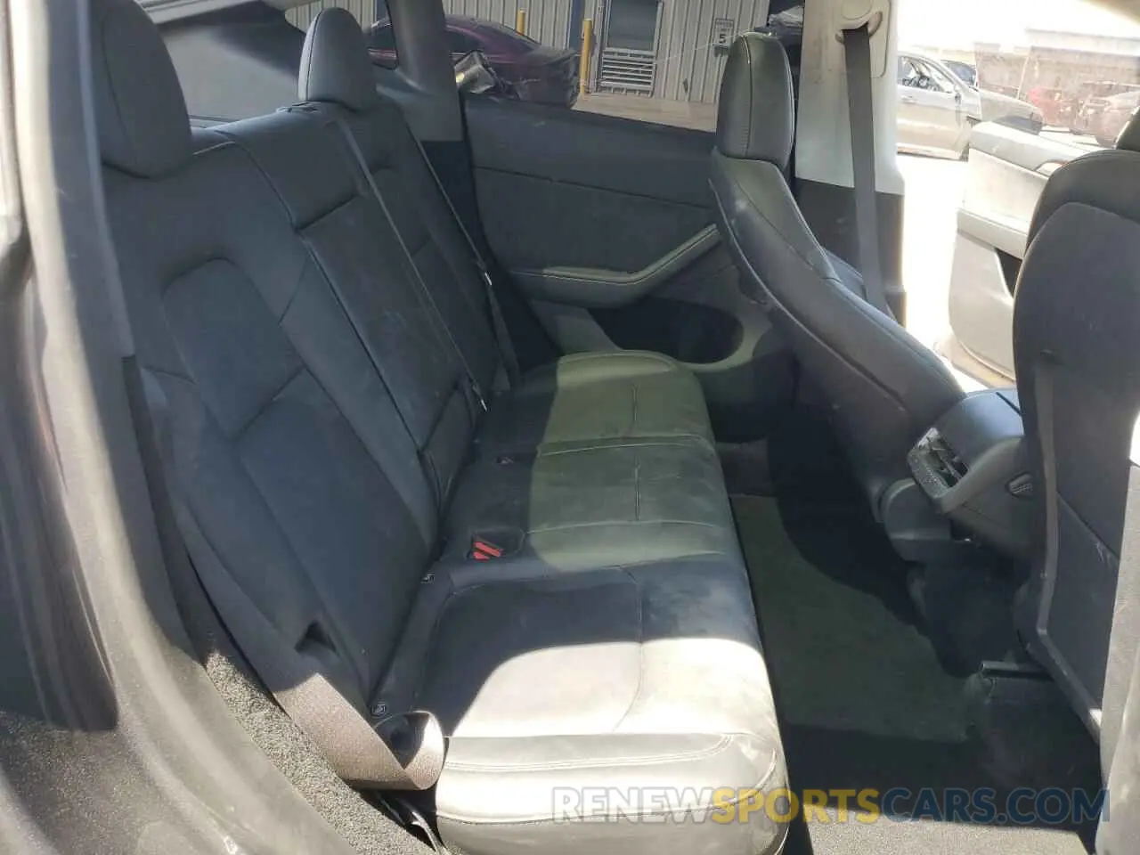 10 Photograph of a damaged car 7SAYGDEE7PA166103 TESLA MODEL Y 2023