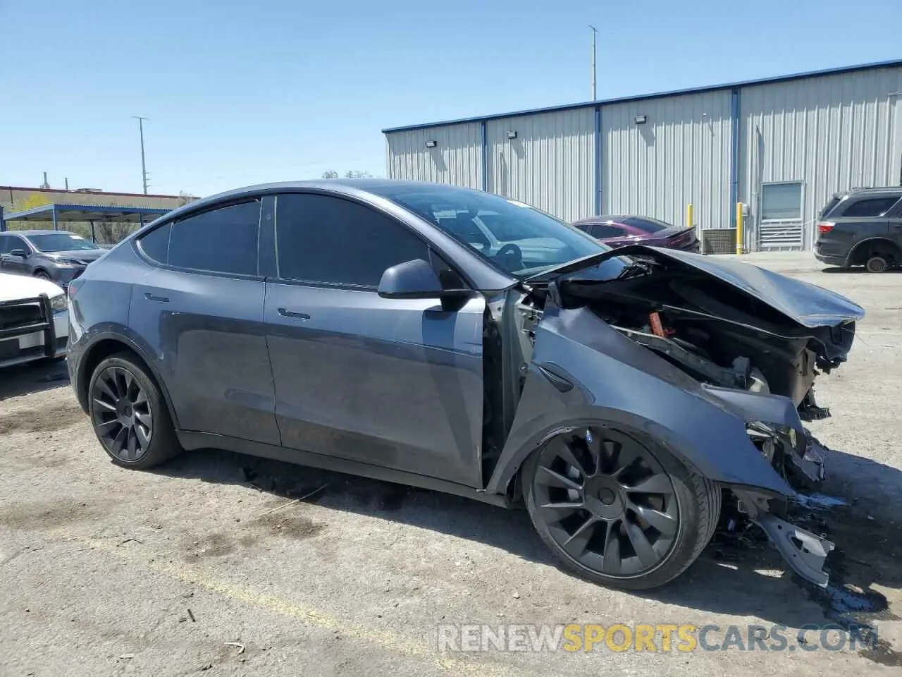 4 Photograph of a damaged car 7SAYGDEE7PA166103 TESLA MODEL Y 2023