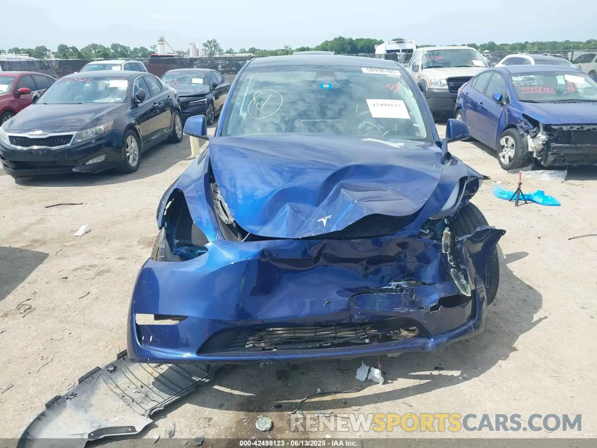12 Фотография поврежденного автомобиля 7SAYGDEE7PA171396 TESLA MODEL Y 2023