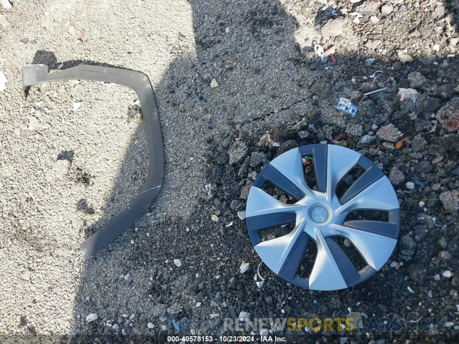 12 Photograph of a damaged car 7SAYGDEE7PA193107 TESLA MODEL Y 2023