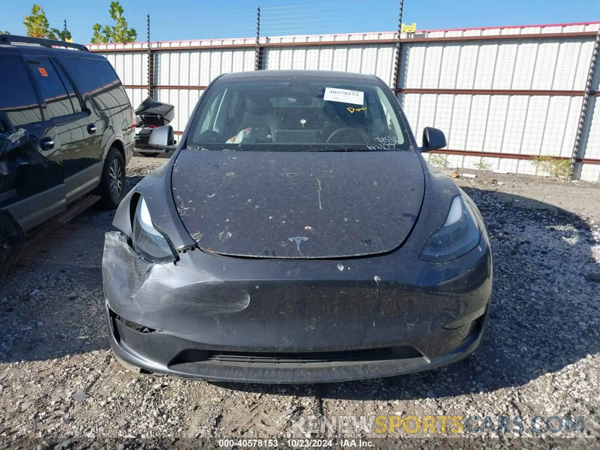 13 Photograph of a damaged car 7SAYGDEE7PA193107 TESLA MODEL Y 2023