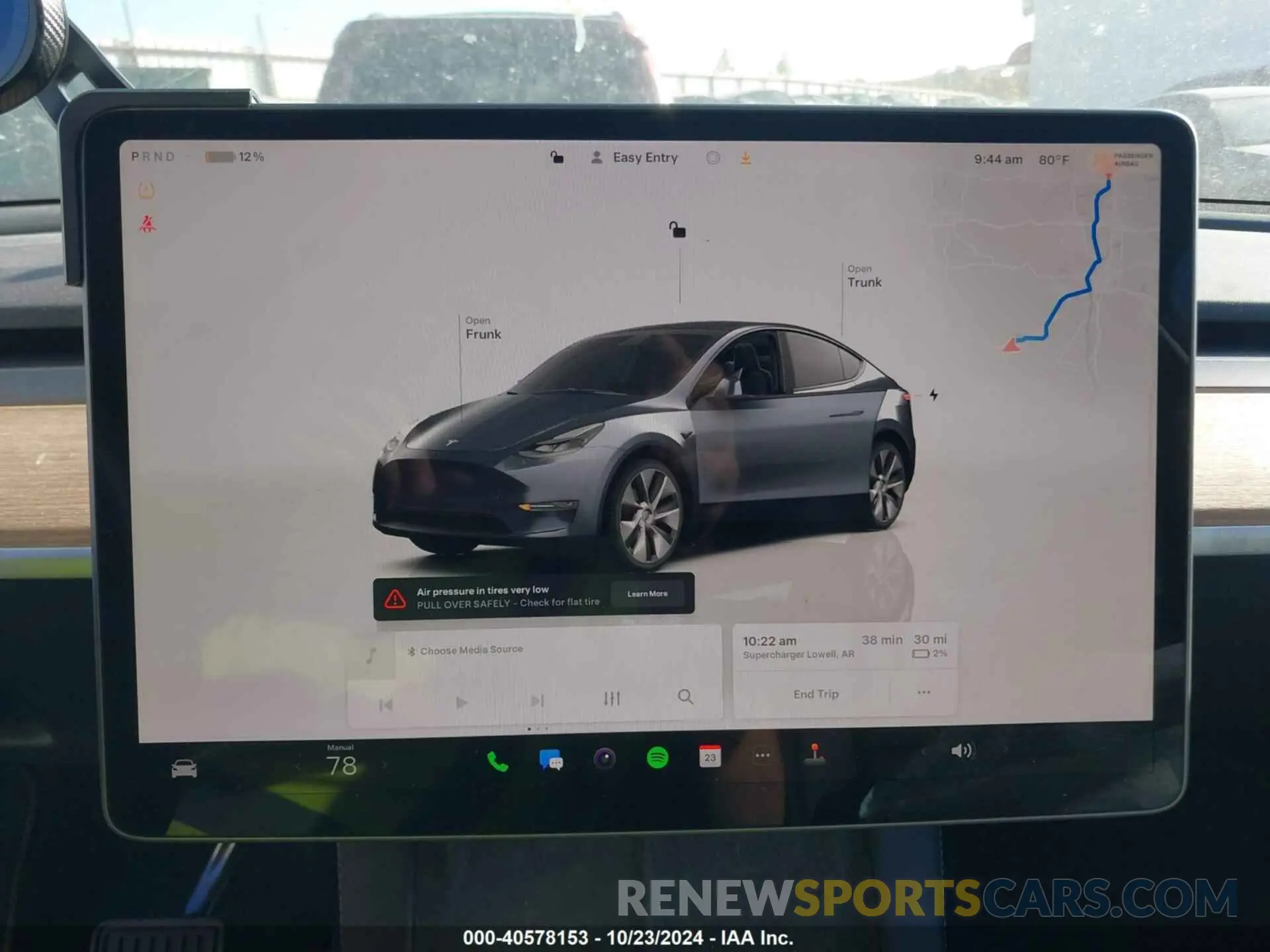 19 Photograph of a damaged car 7SAYGDEE7PA193107 TESLA MODEL Y 2023