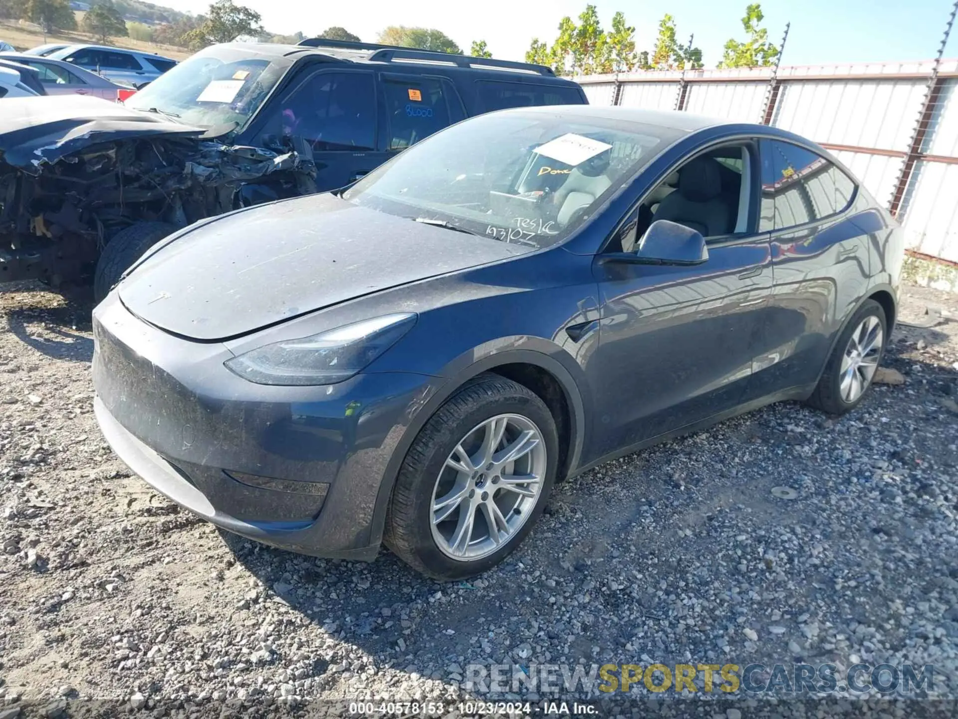 2 Photograph of a damaged car 7SAYGDEE7PA193107 TESLA MODEL Y 2023