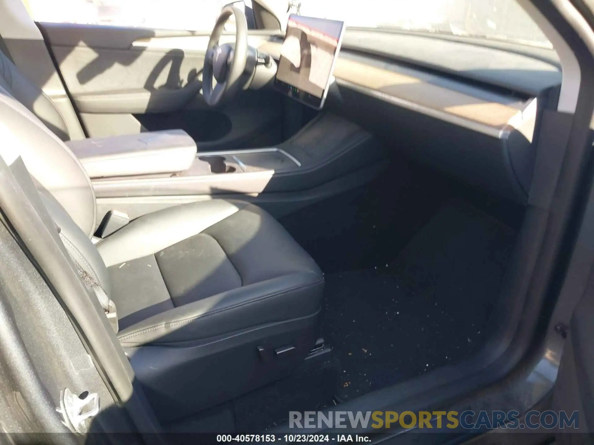 5 Photograph of a damaged car 7SAYGDEE7PA193107 TESLA MODEL Y 2023
