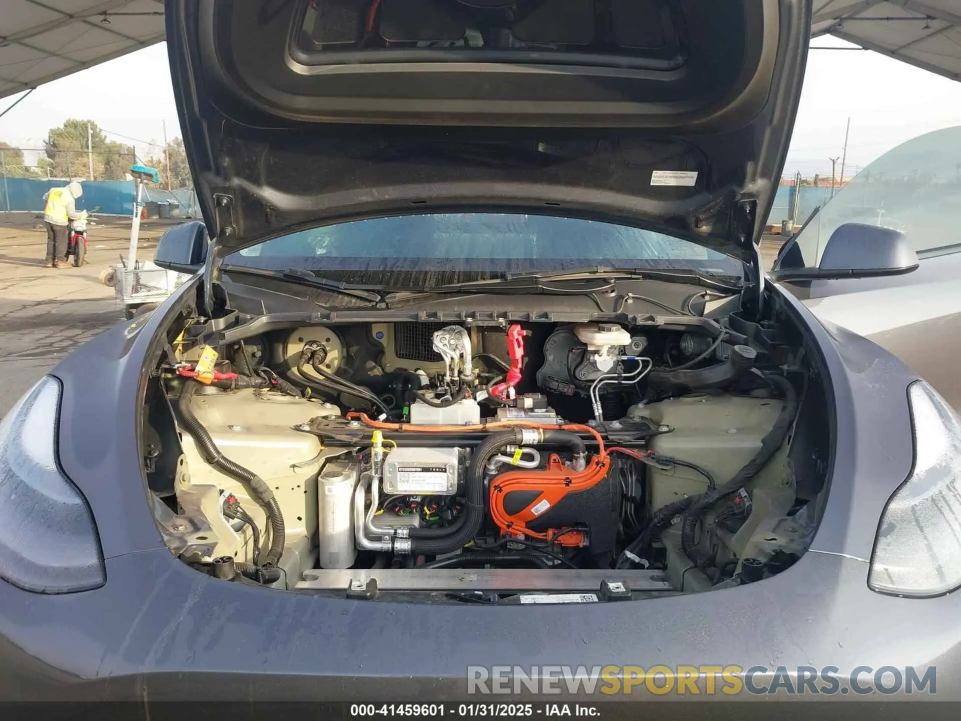 10 Photograph of a damaged car 7SAYGDEE7PA196038 TESLA MODEL Y 2023