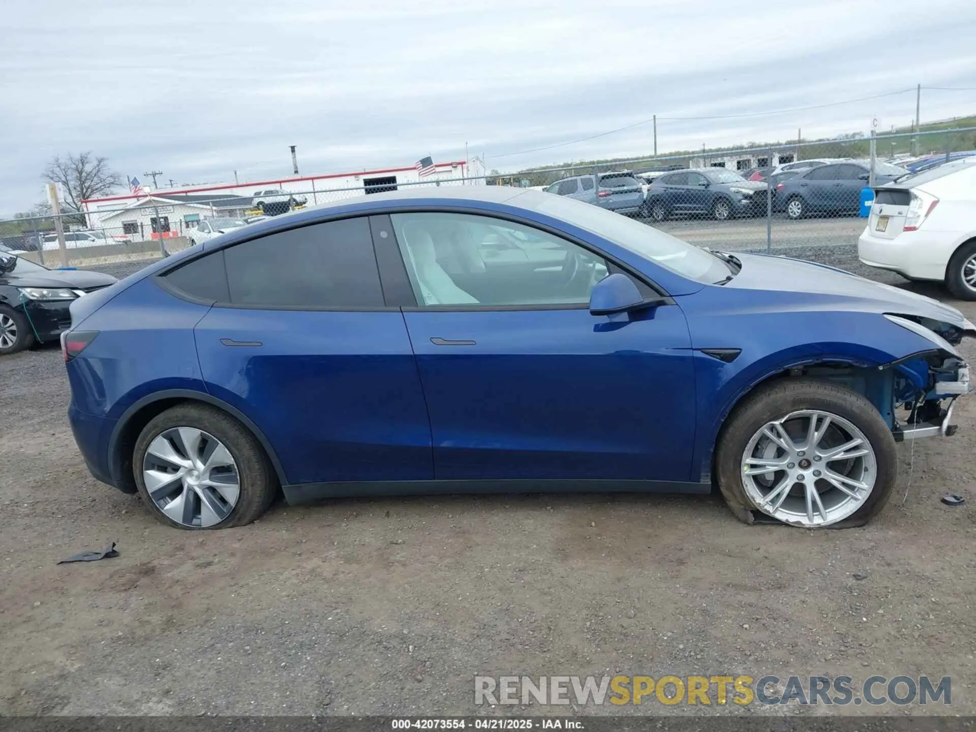 13 Фотография поврежденного автомобиля 7SAYGDEE7PF616500 TESLA MODEL Y 2023