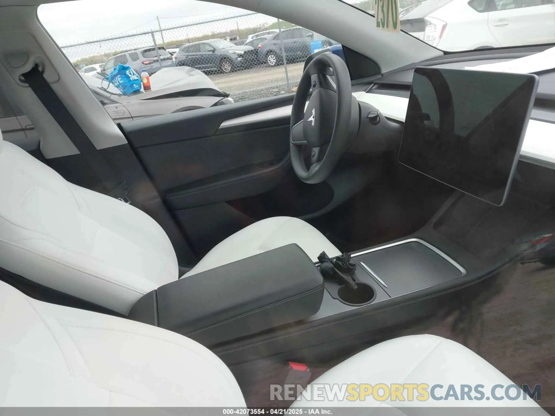 17 Фотография поврежденного автомобиля 7SAYGDEE7PF616500 TESLA MODEL Y 2023