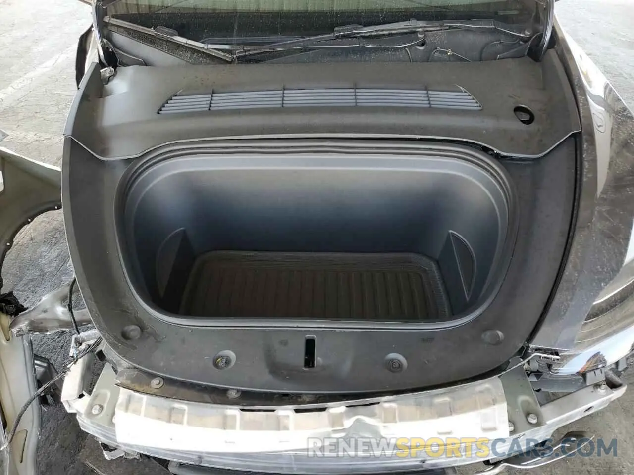 11 Photograph of a damaged car 7SAYGDEE7PF620272 TESLA MODEL Y 2023