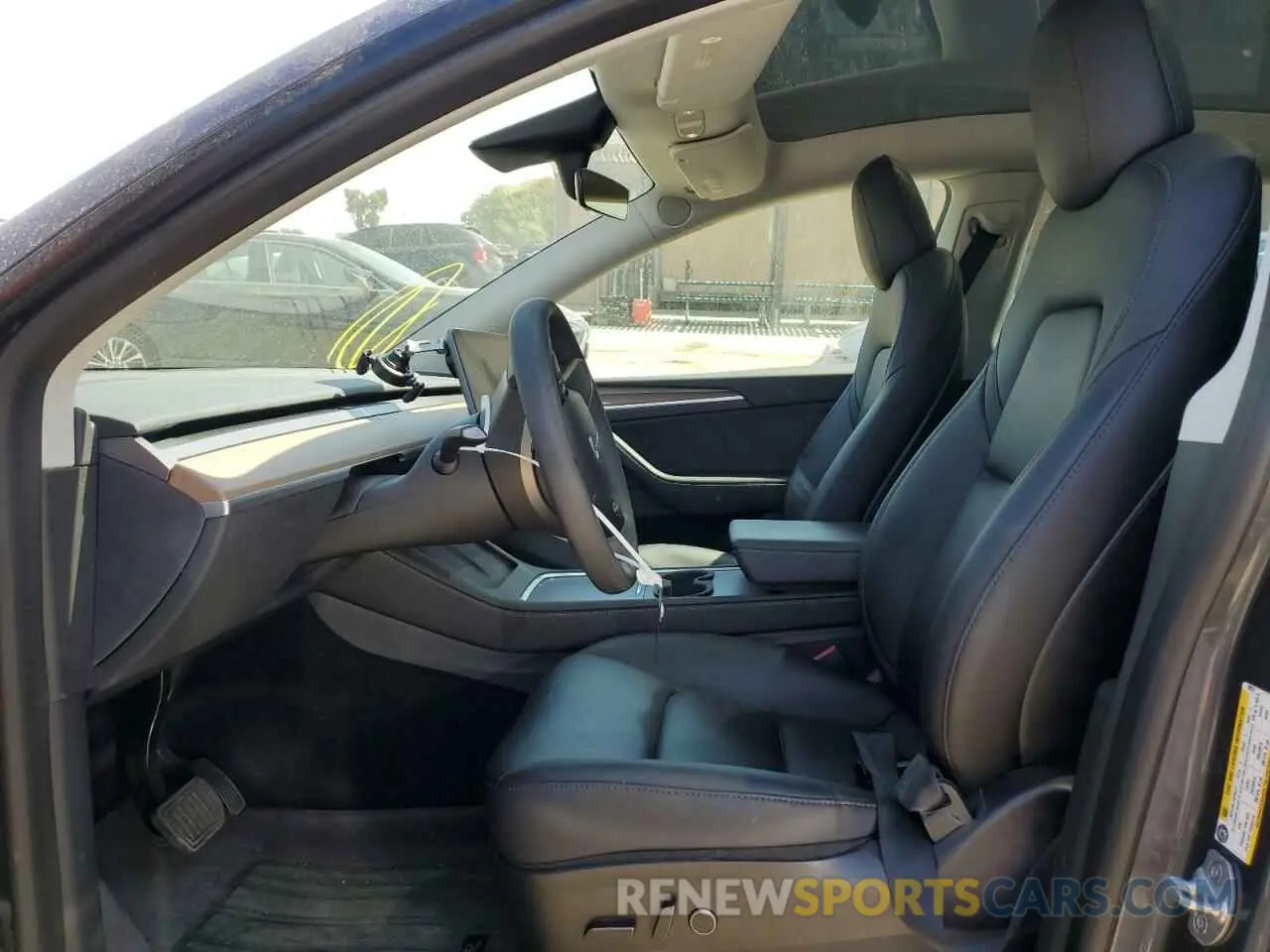 7 Photograph of a damaged car 7SAYGDEE7PF620272 TESLA MODEL Y 2023