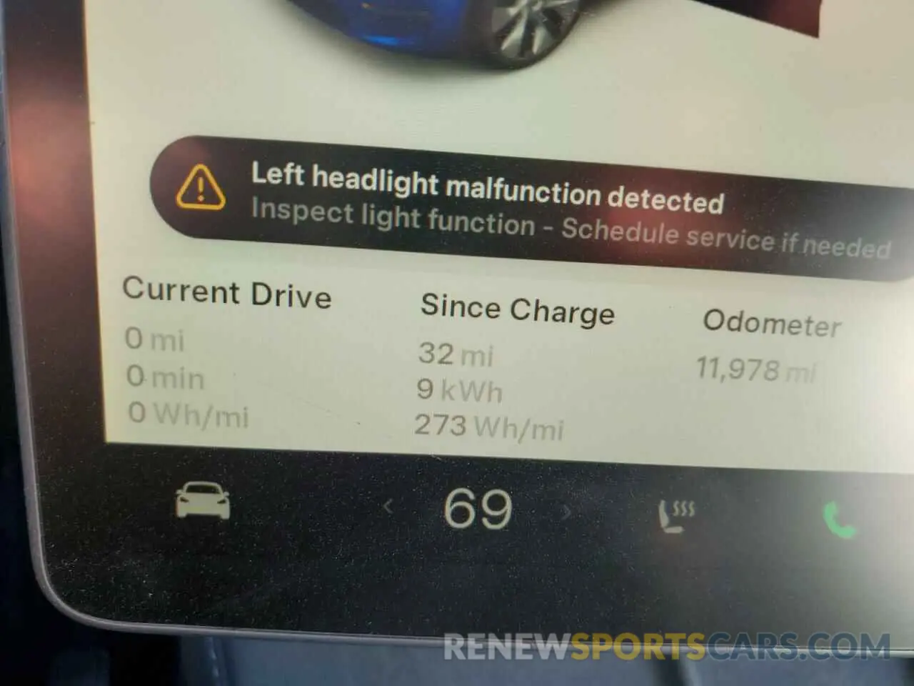9 Photograph of a damaged car 7SAYGDEE7PF628033 TESLA MODEL Y 2023