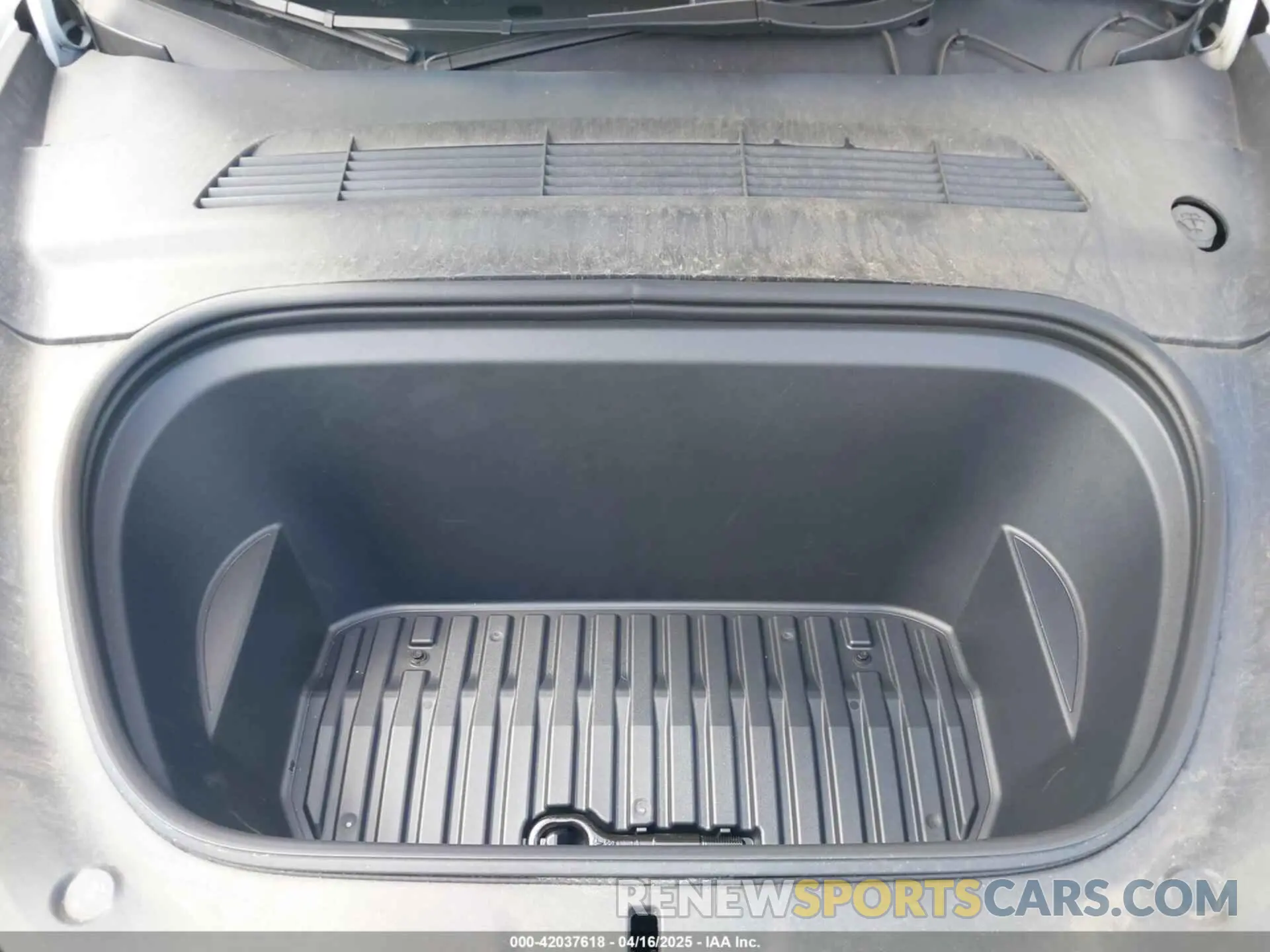 10 Фотография поврежденного автомобиля 7SAYGDEE7PF661324 TESLA MODEL Y 2023